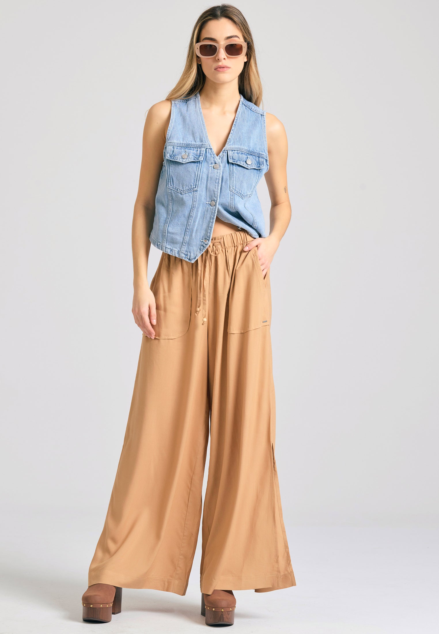 Loose fit viscose pants