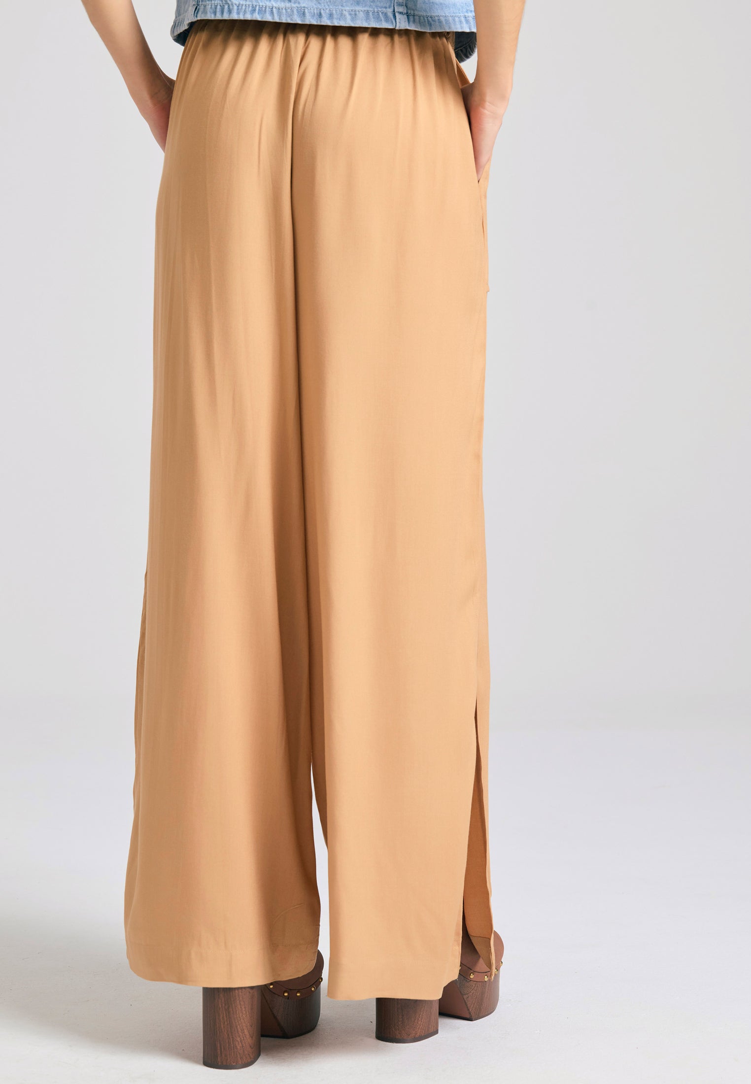 Loose fit viscose pants