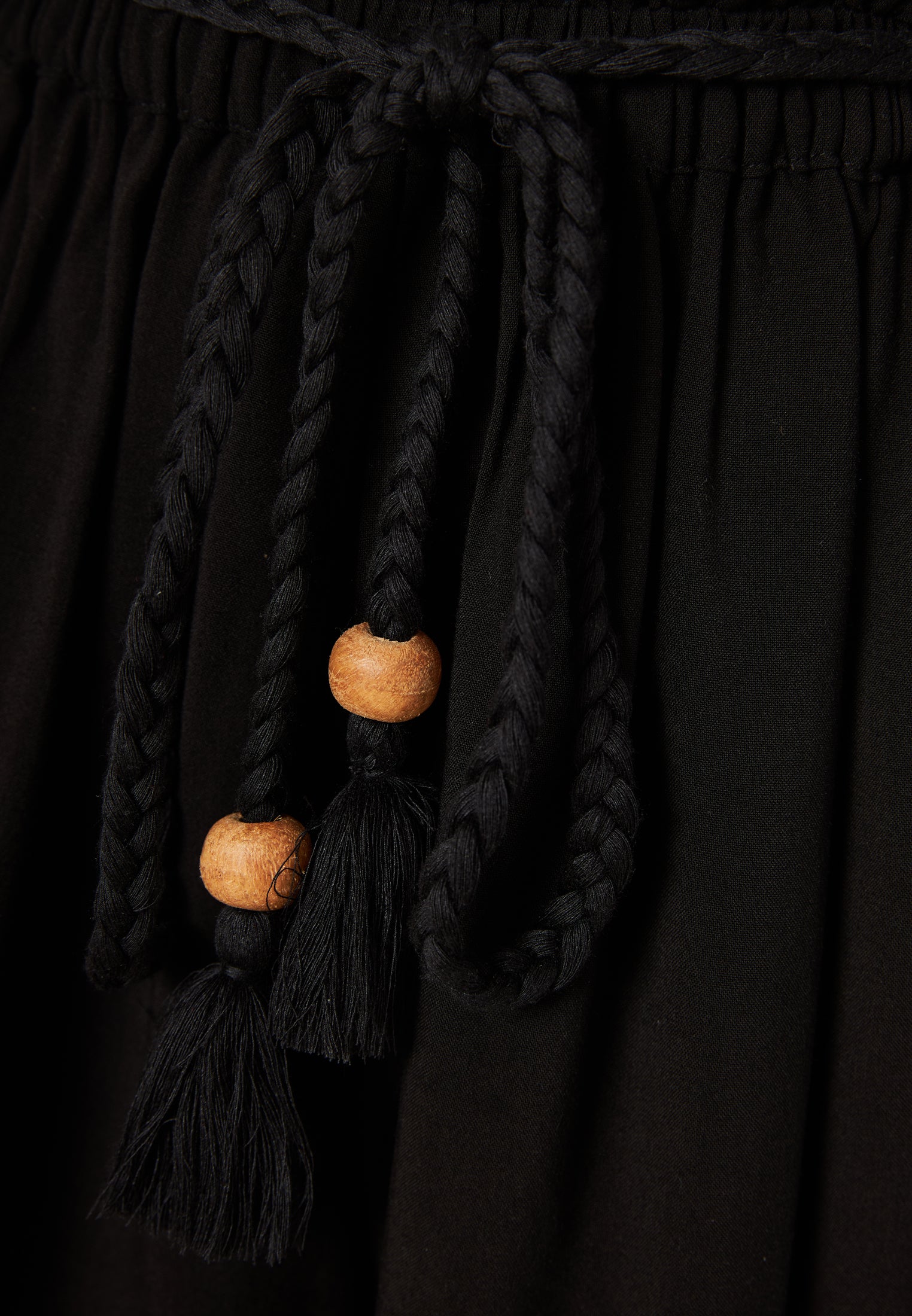 Loose fit shorts with drawstring and ruffle waist