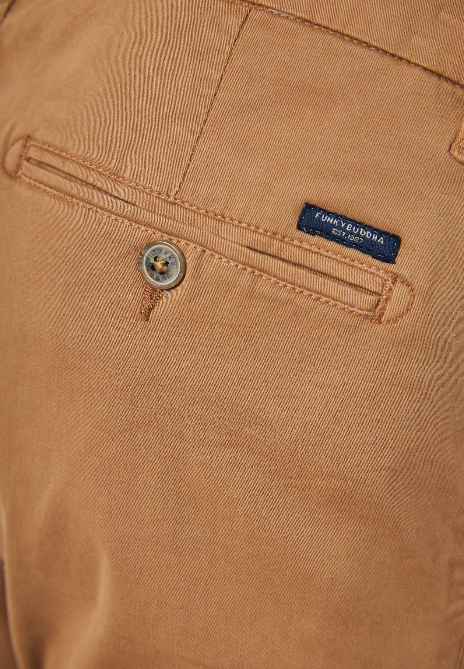 Men's chino pants - The essentials