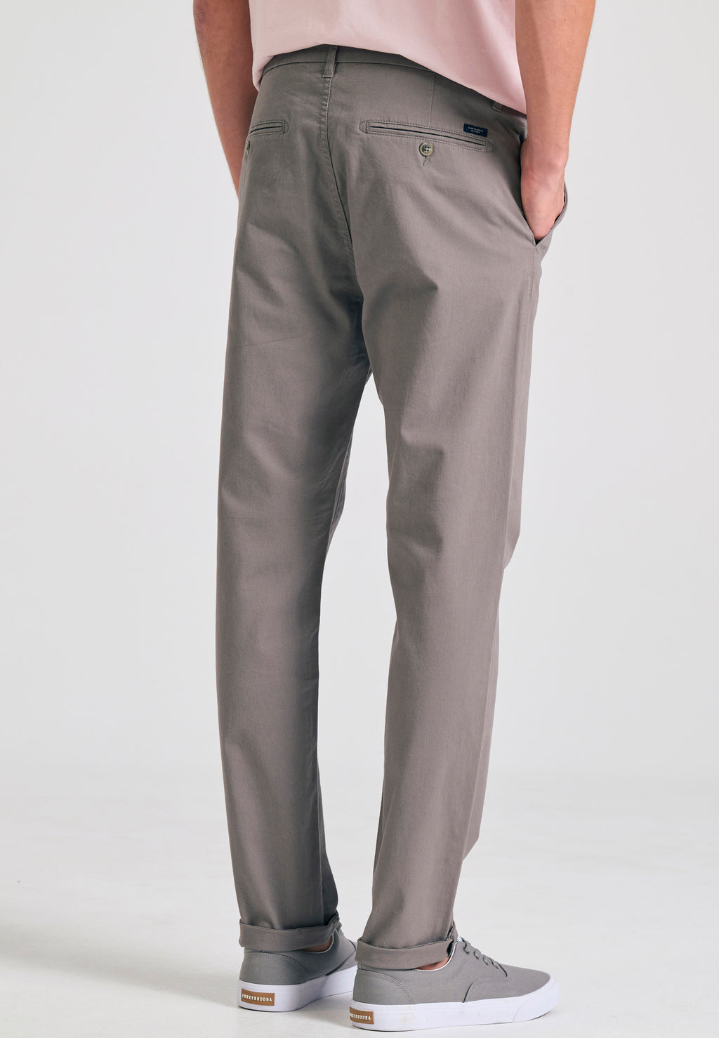 Men's chino pants - The essentials