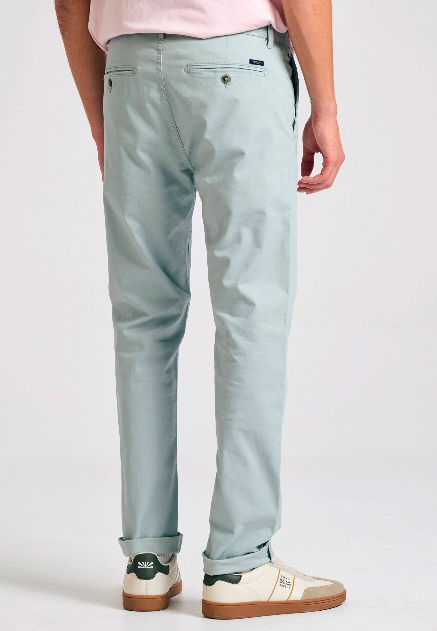 Men's chino pants - The essentials