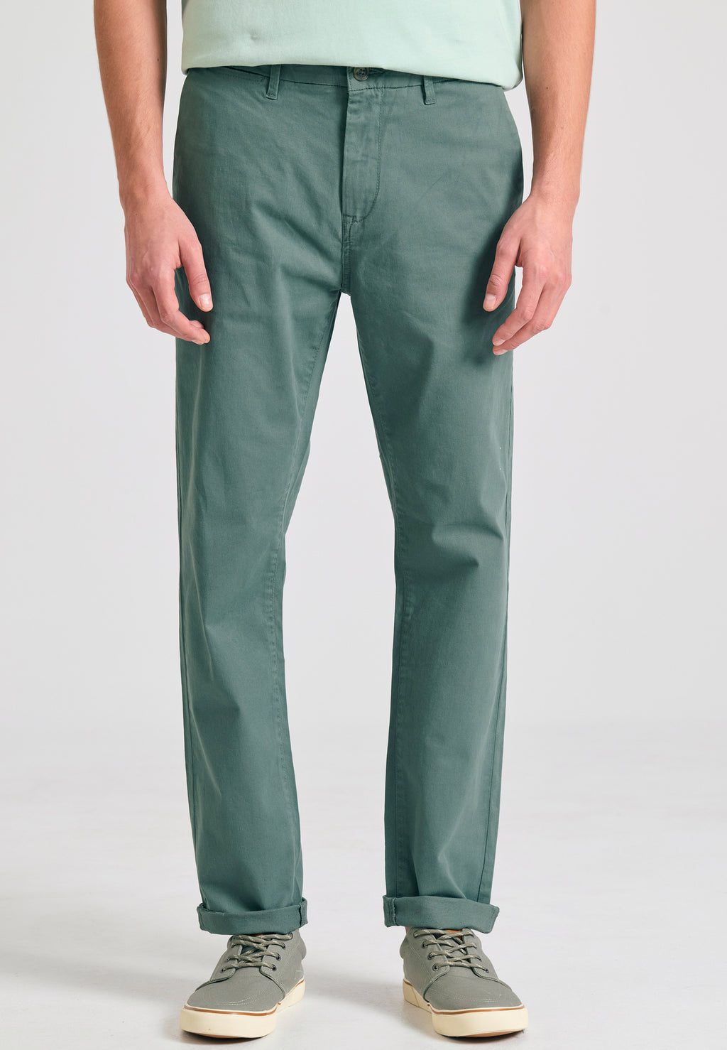 Men's chino pants - The essentials