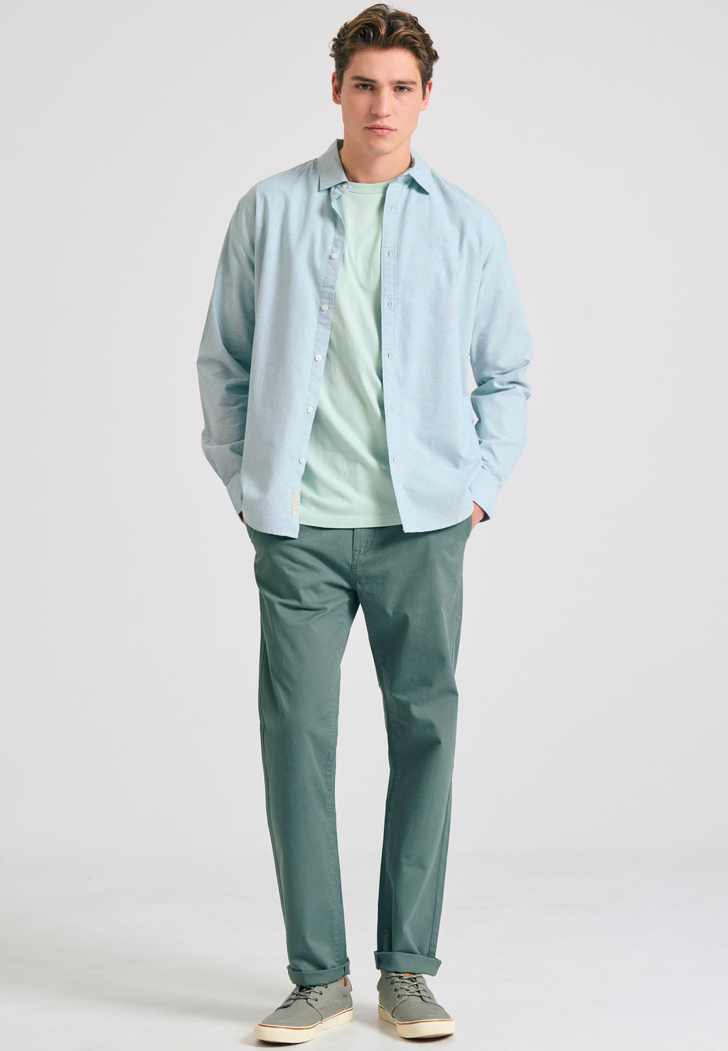 Men's chino pants - The essentials