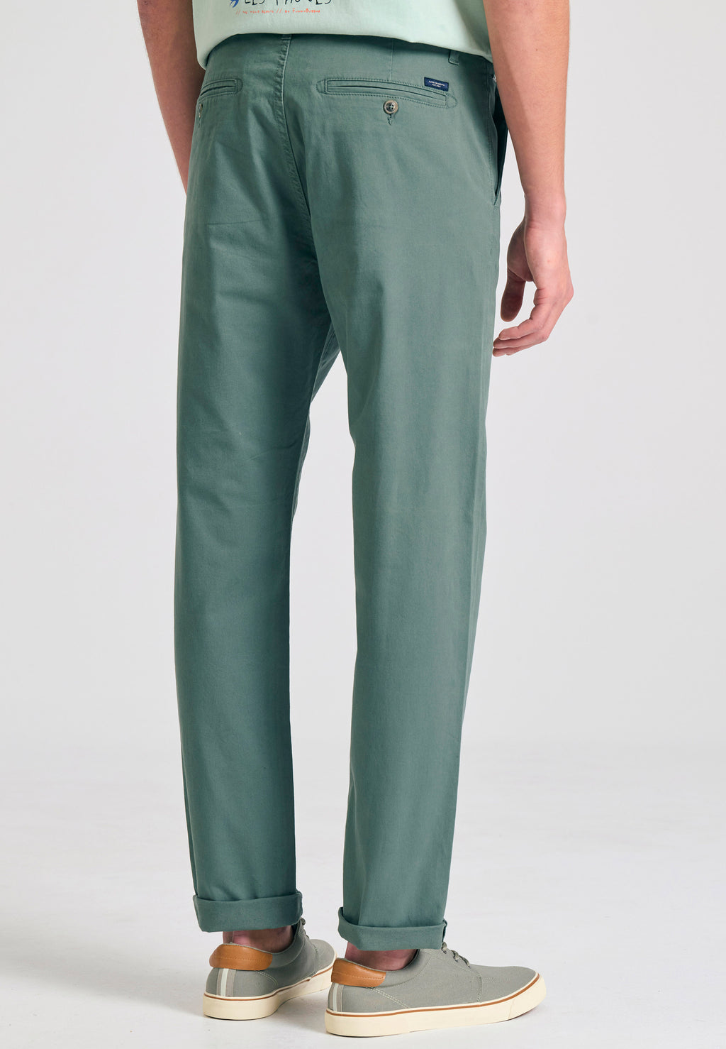 Men's chino pants - The essentials