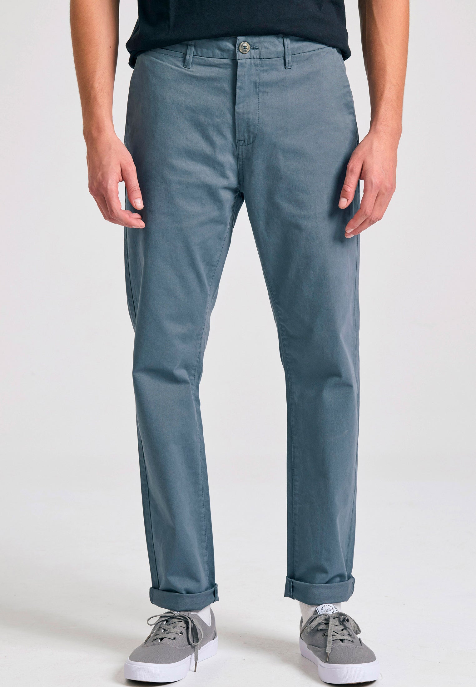 Men's chino pants - The essentials