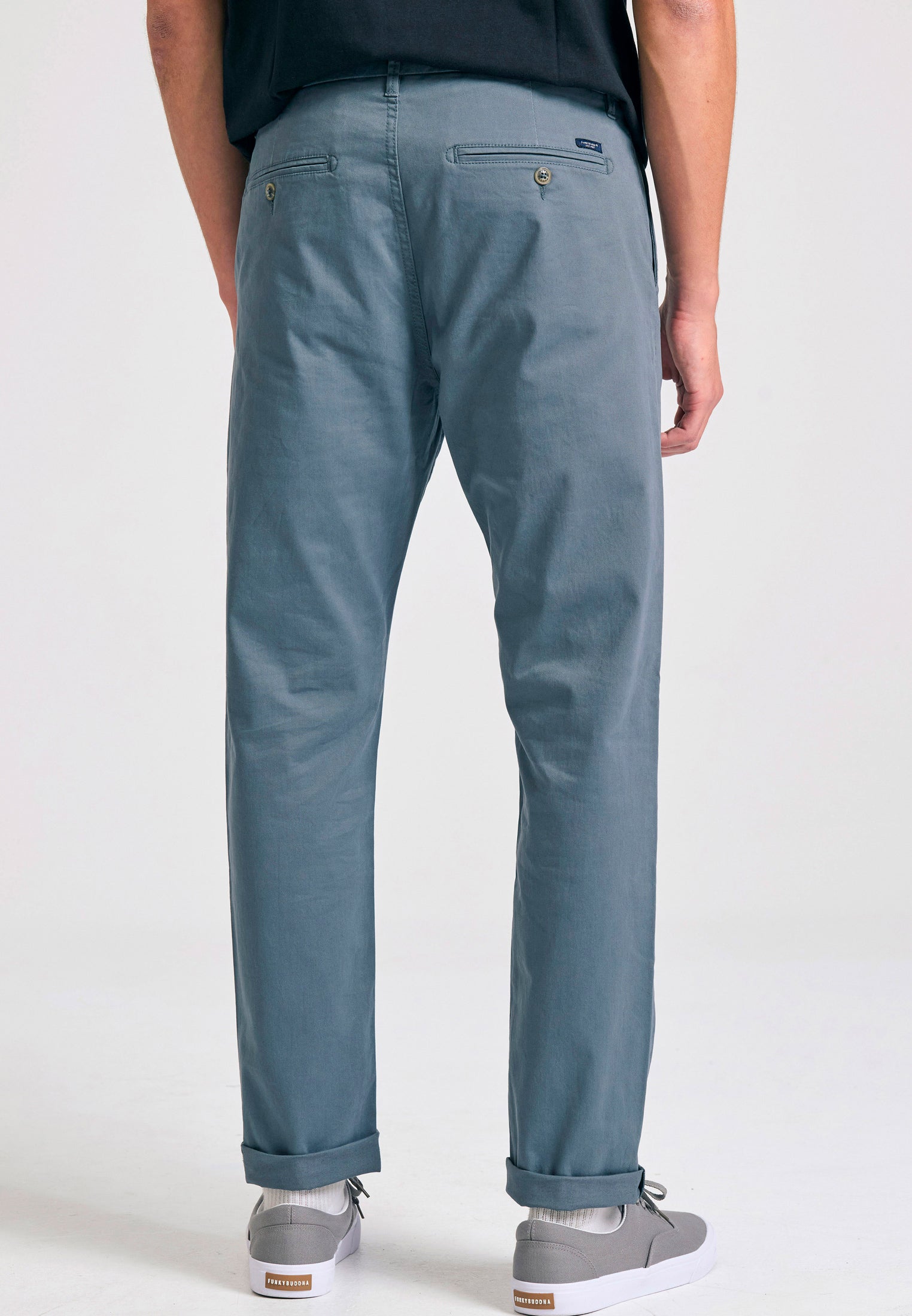 Men's chino pants - The essentials