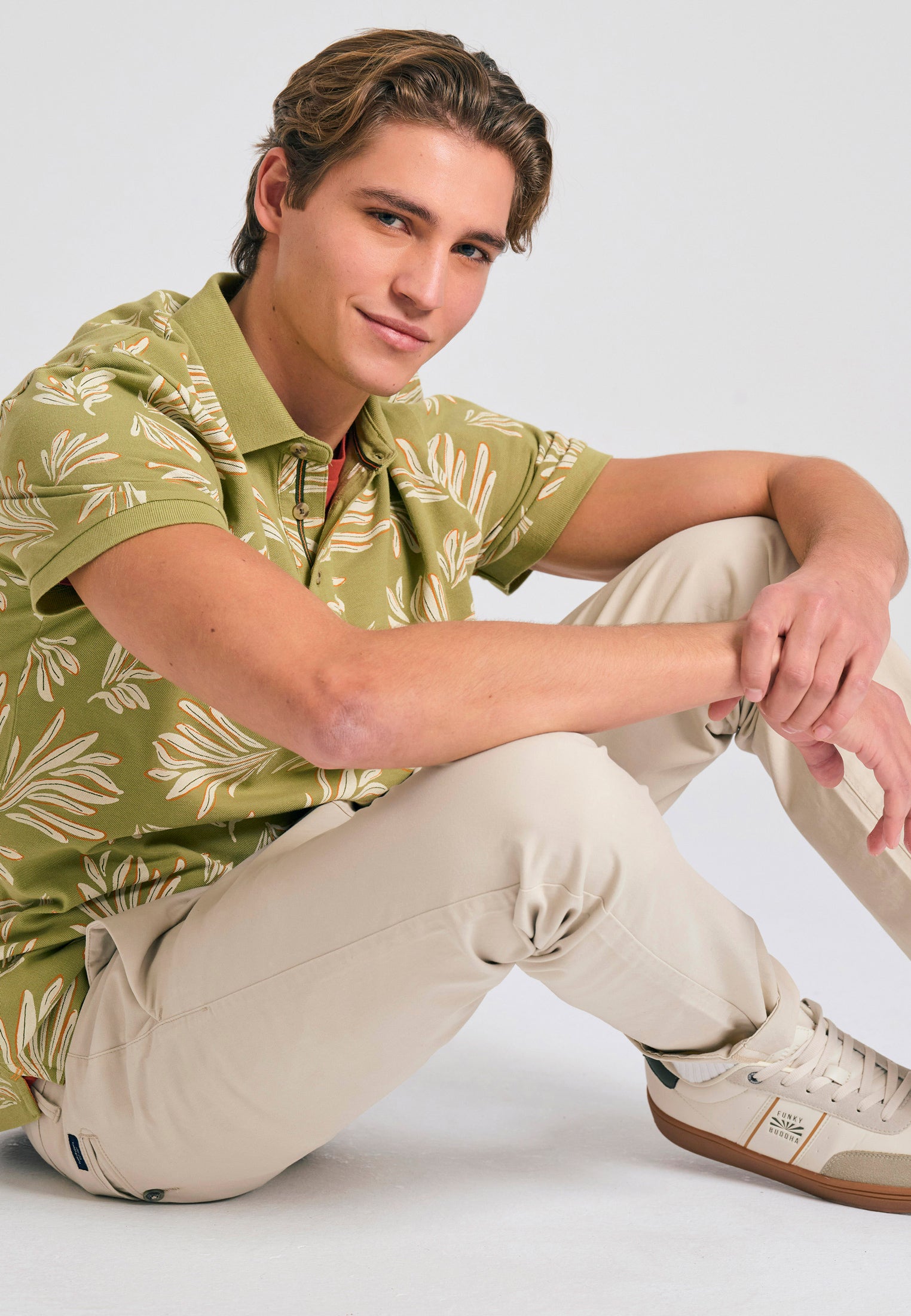 Men's chino pants - The essentials