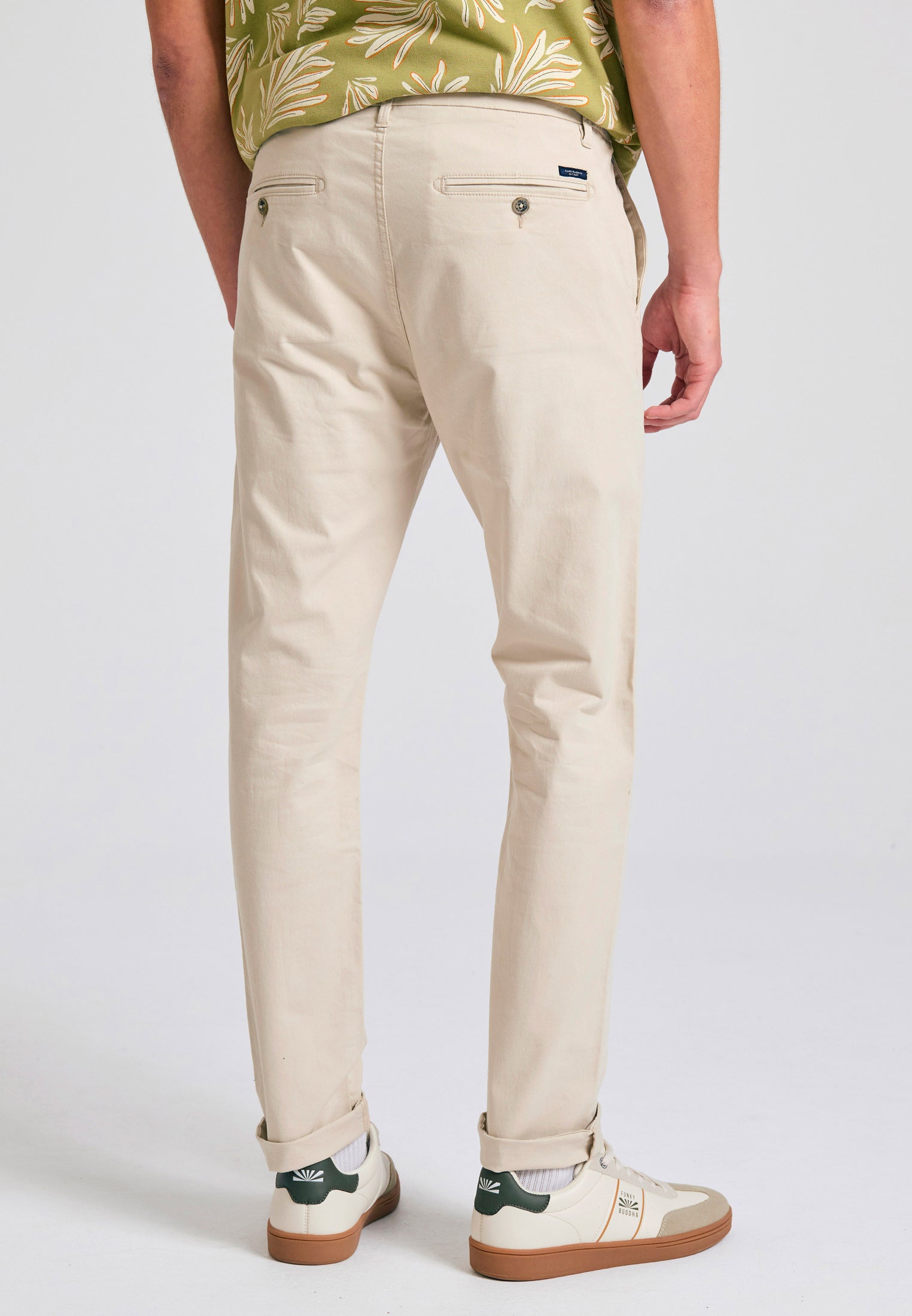 Men's chino pants - The essentials