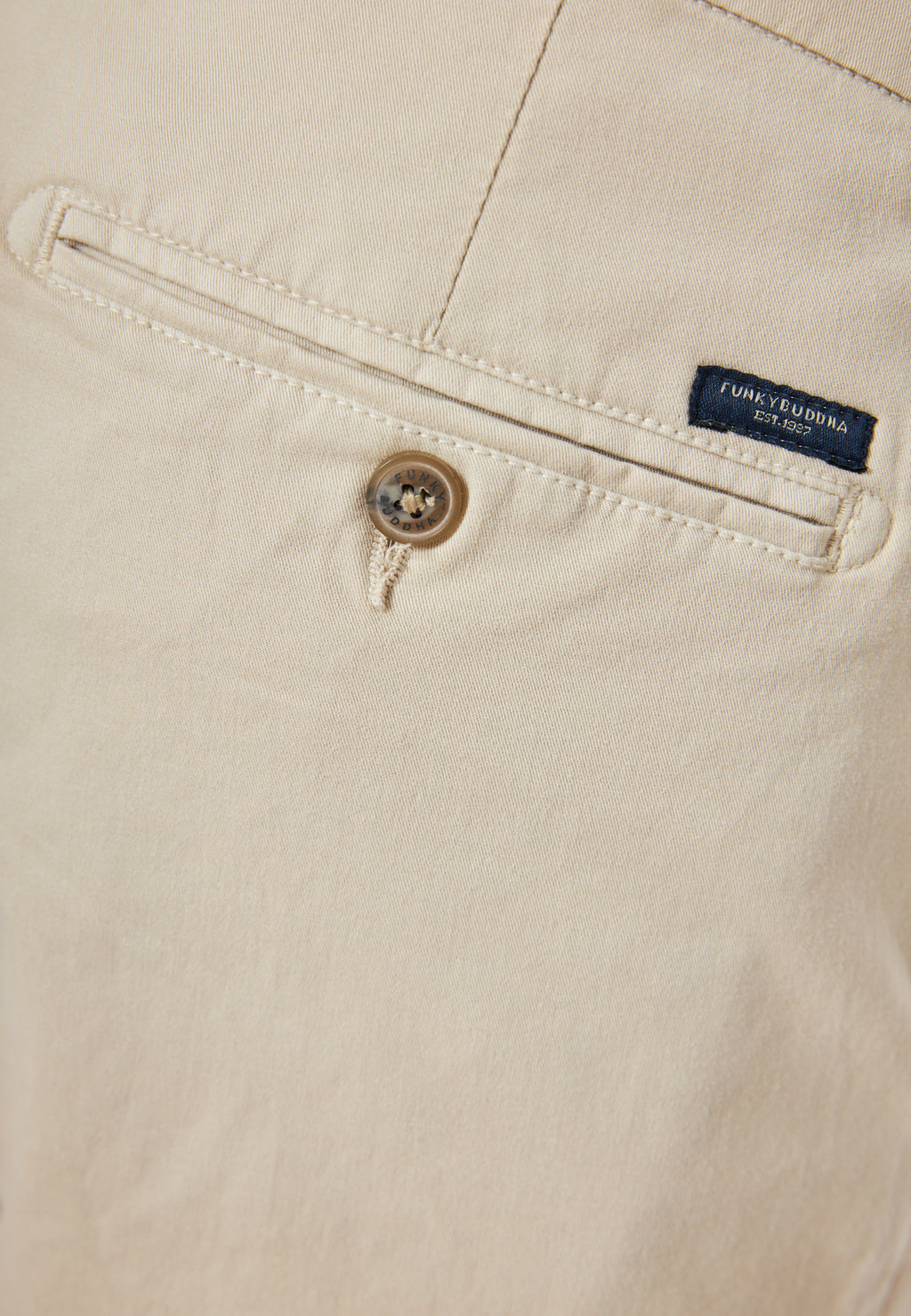 Men's chino pants - The essentials