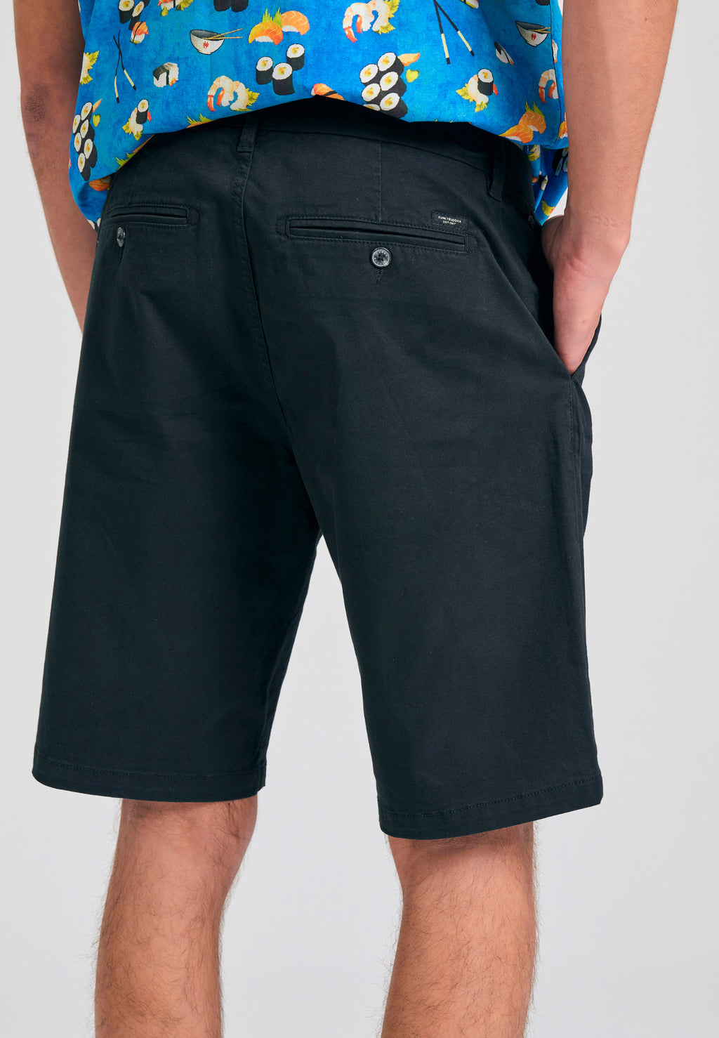 Men's chino shorts - The essentials