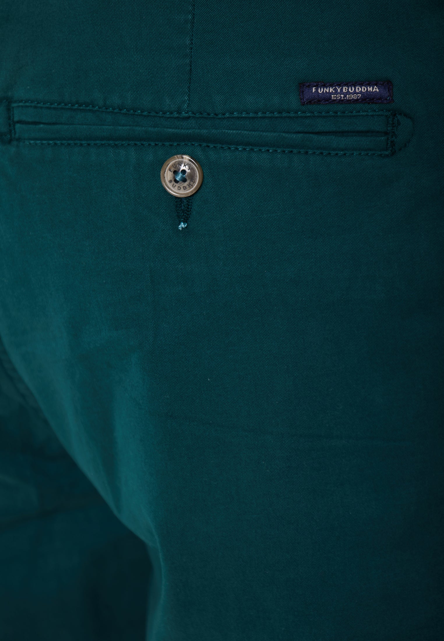 Men's chino shorts - The essentials