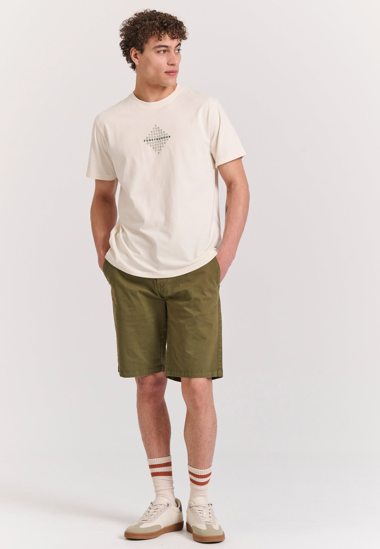 Men's chino shorts - The essentials