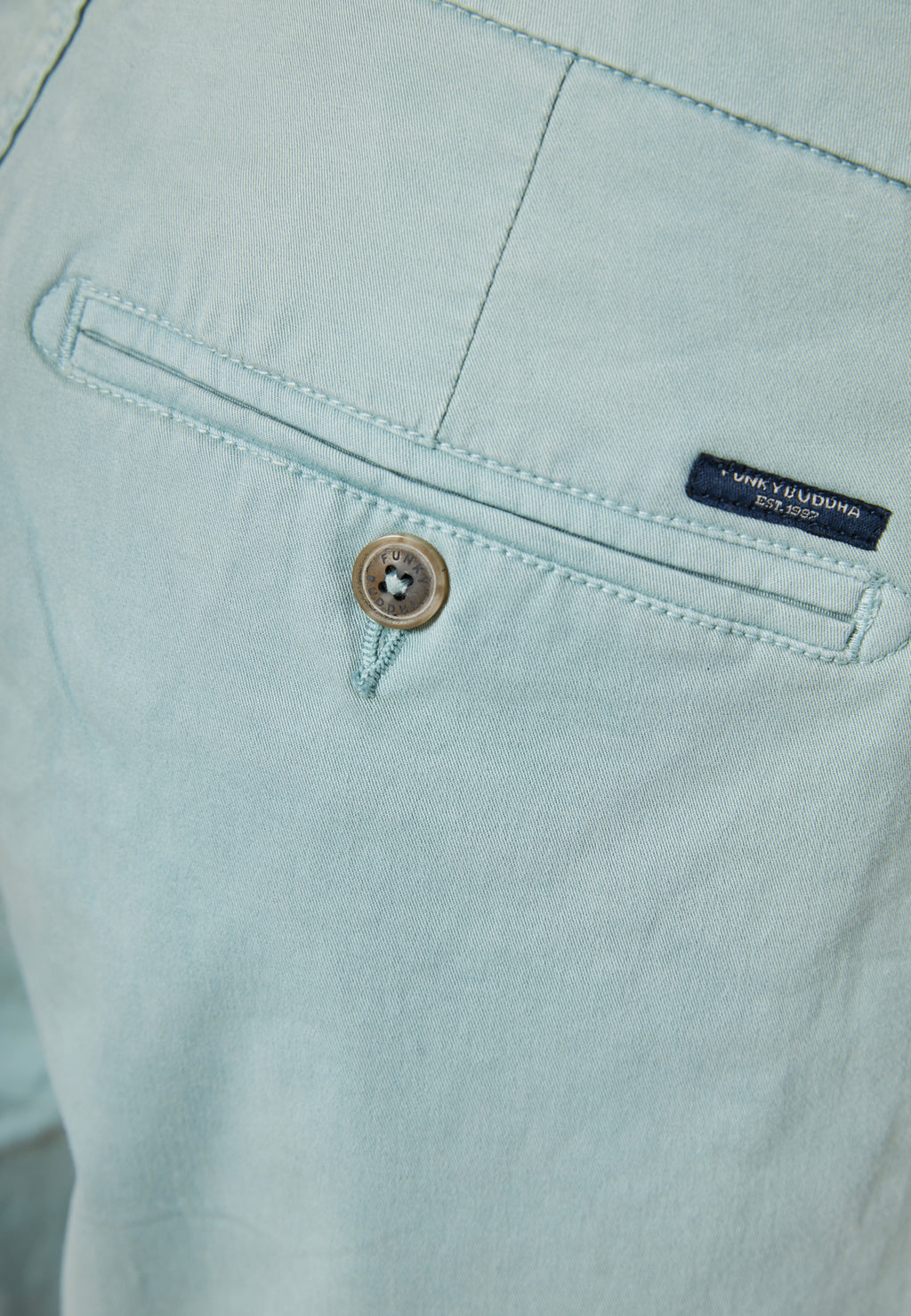 Men's chino shorts - The essentials