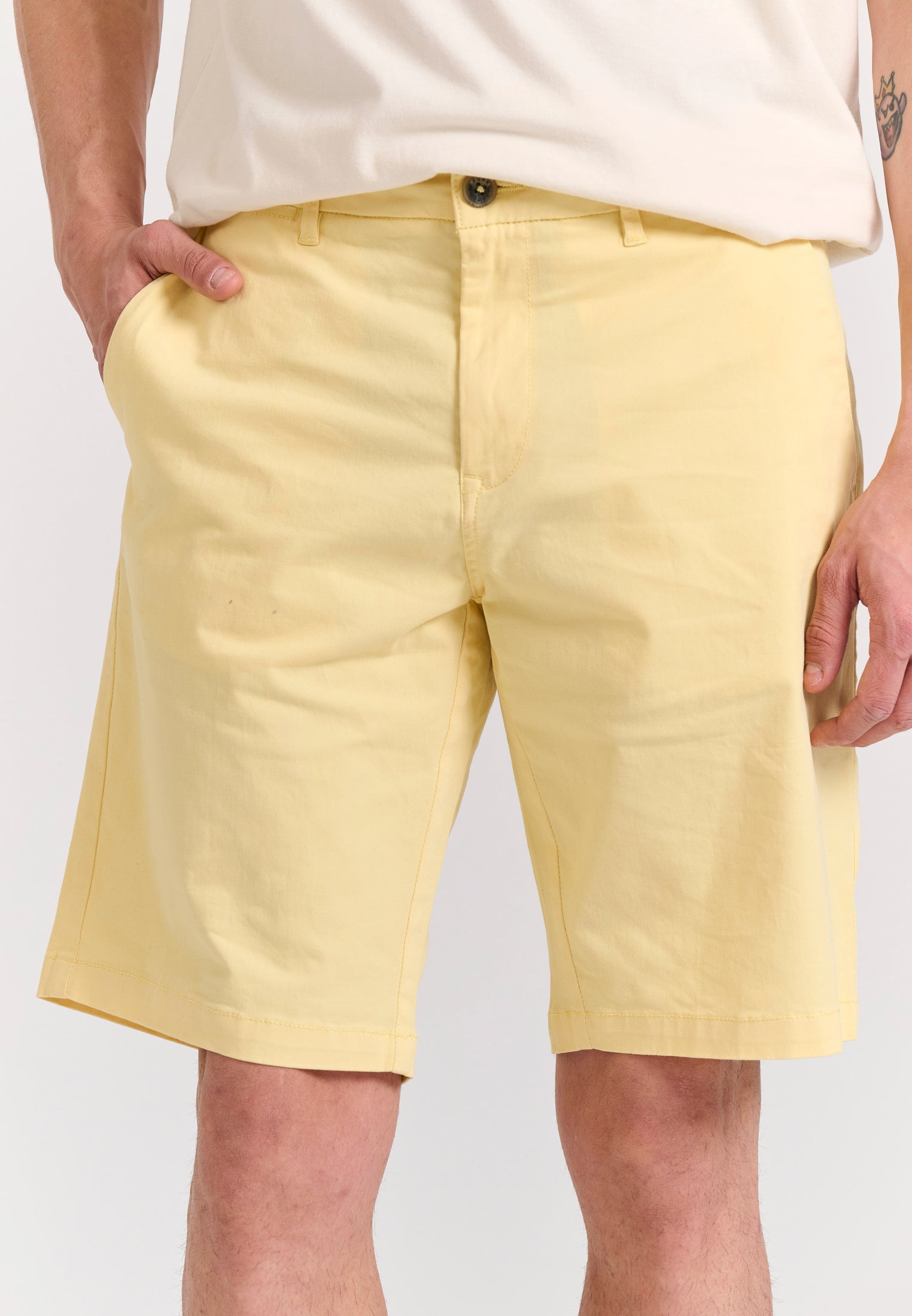 Men's chino shorts - The essentials