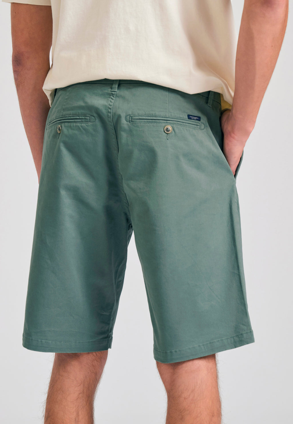Men's chino shorts - The essentials