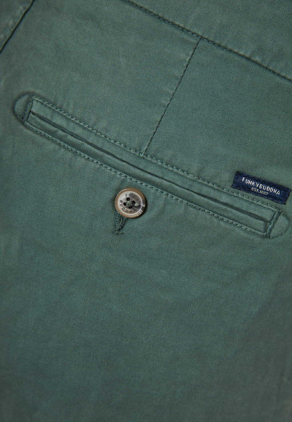 Men's chino shorts - The essentials