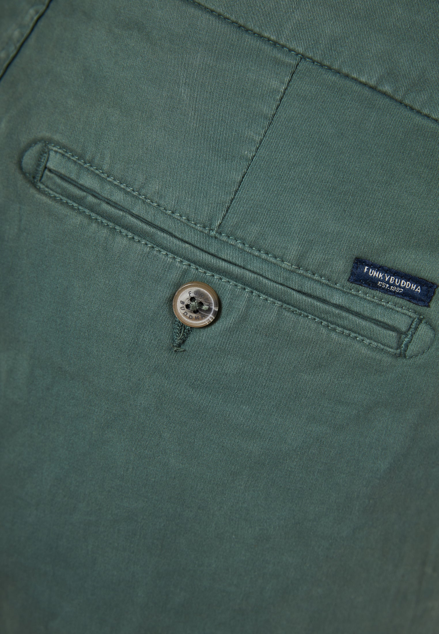 Men's chino shorts - The essentials