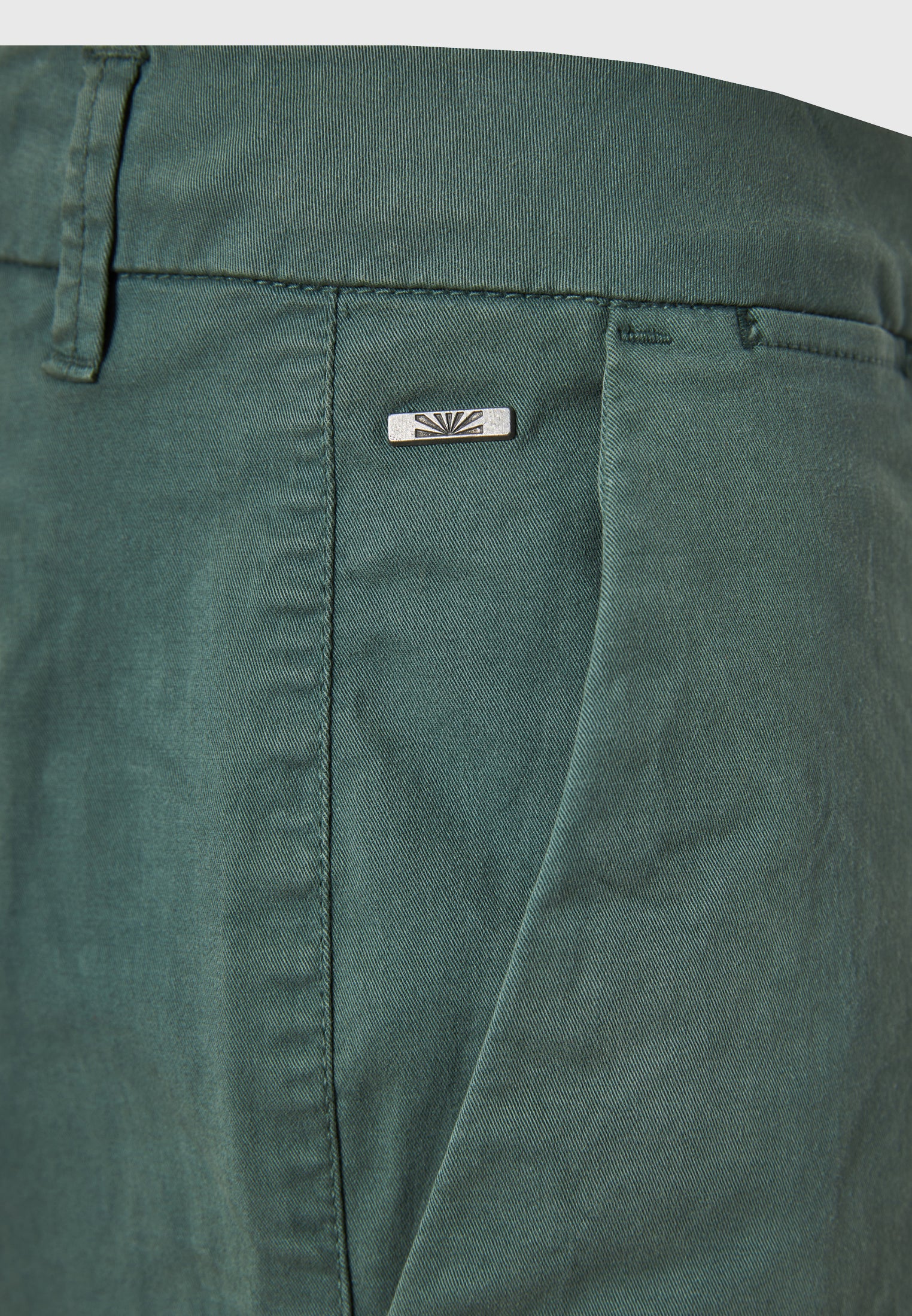 Men's chino shorts - The essentials