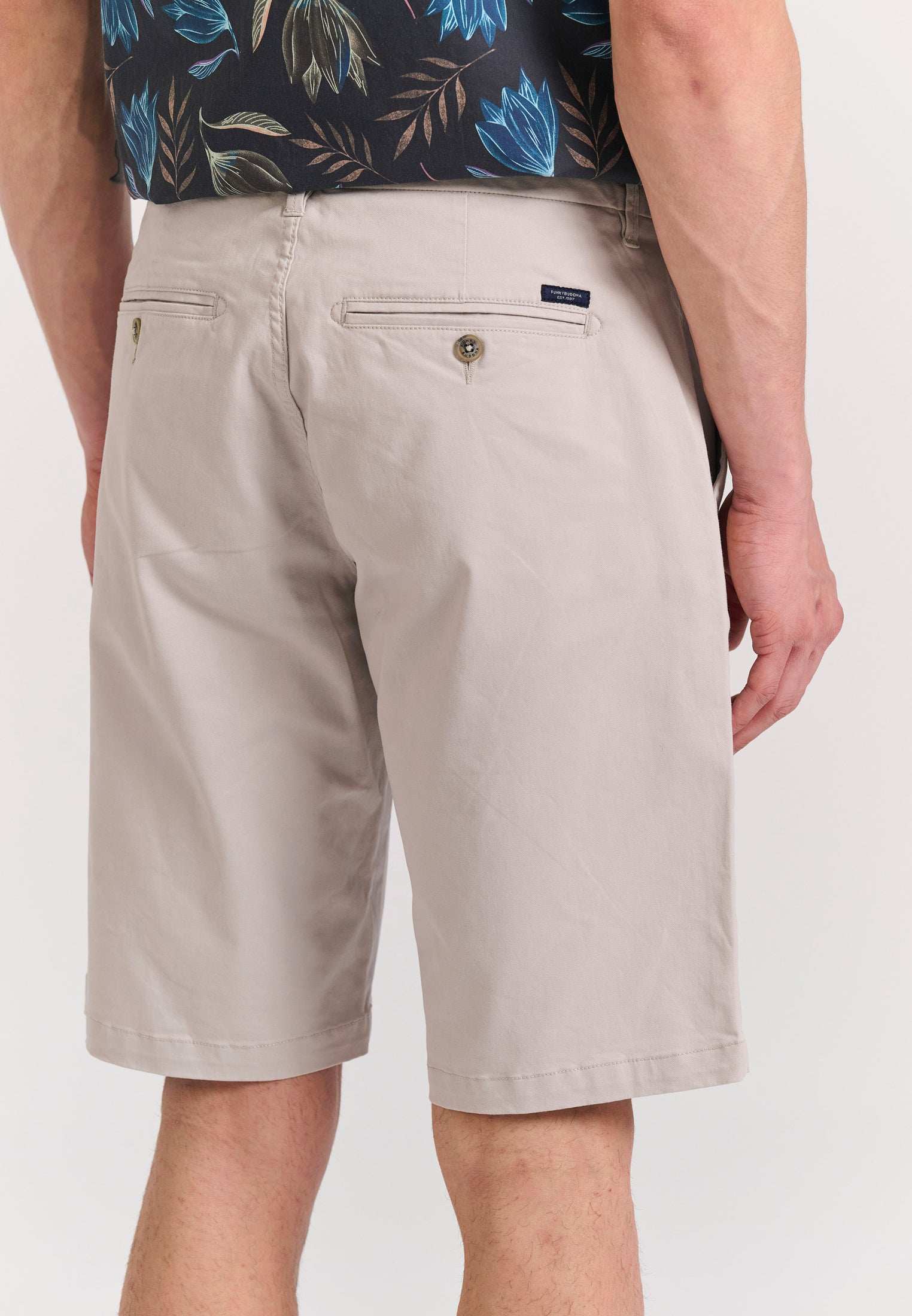 Men's chino shorts - The essentials