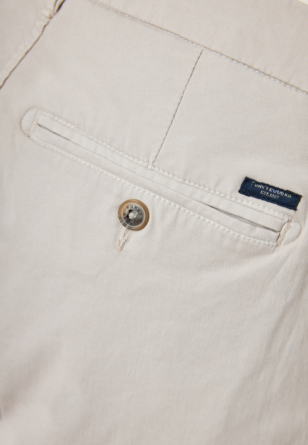 Men's chino shorts - The essentials