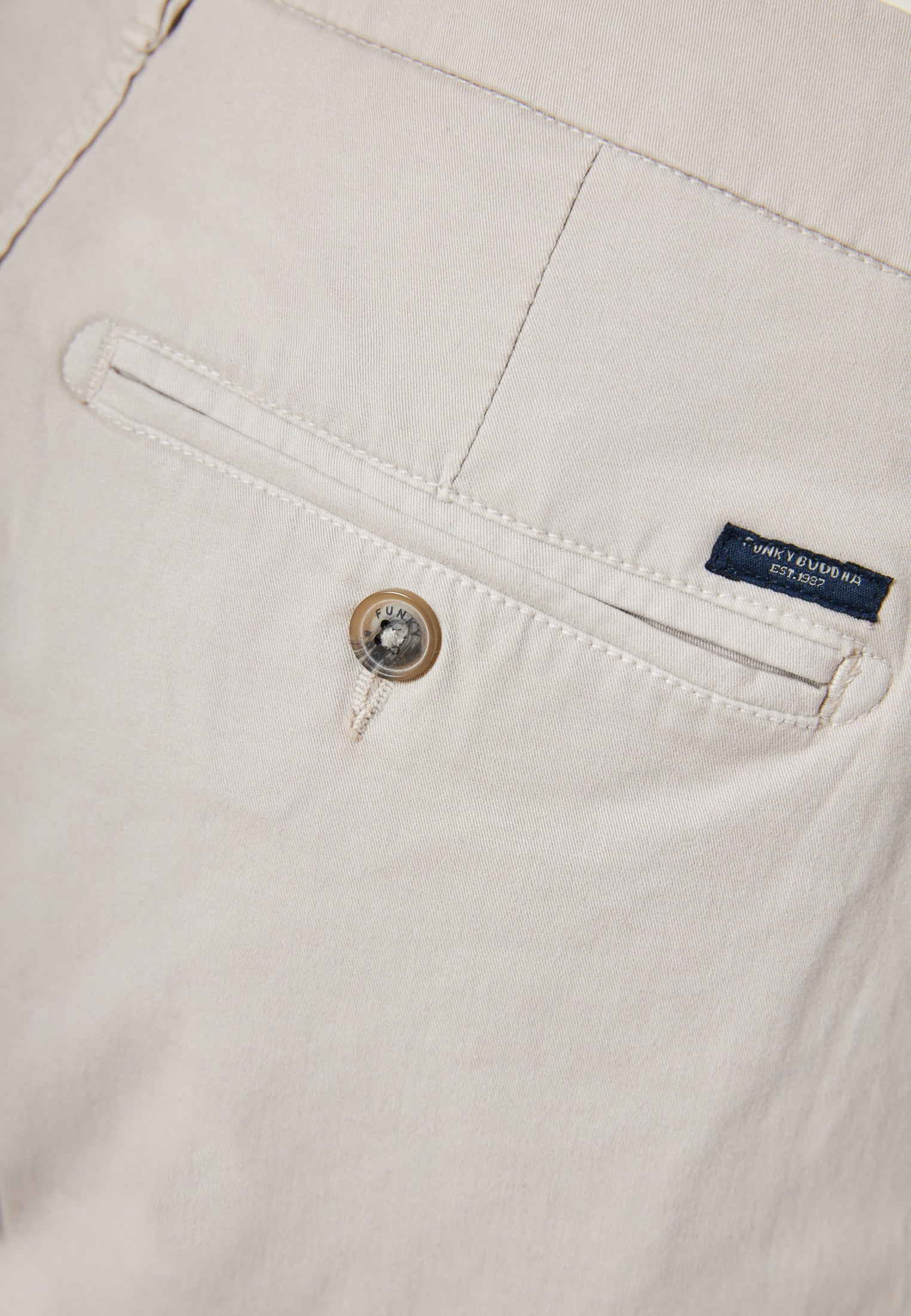 Men's chino shorts - The essentials