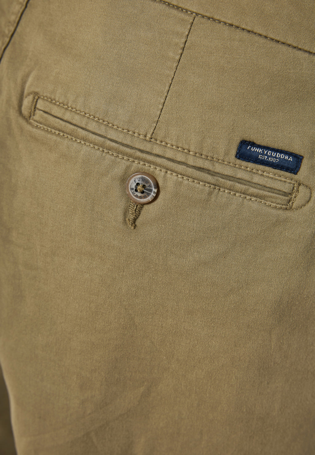 Men's chino shorts - The essentials