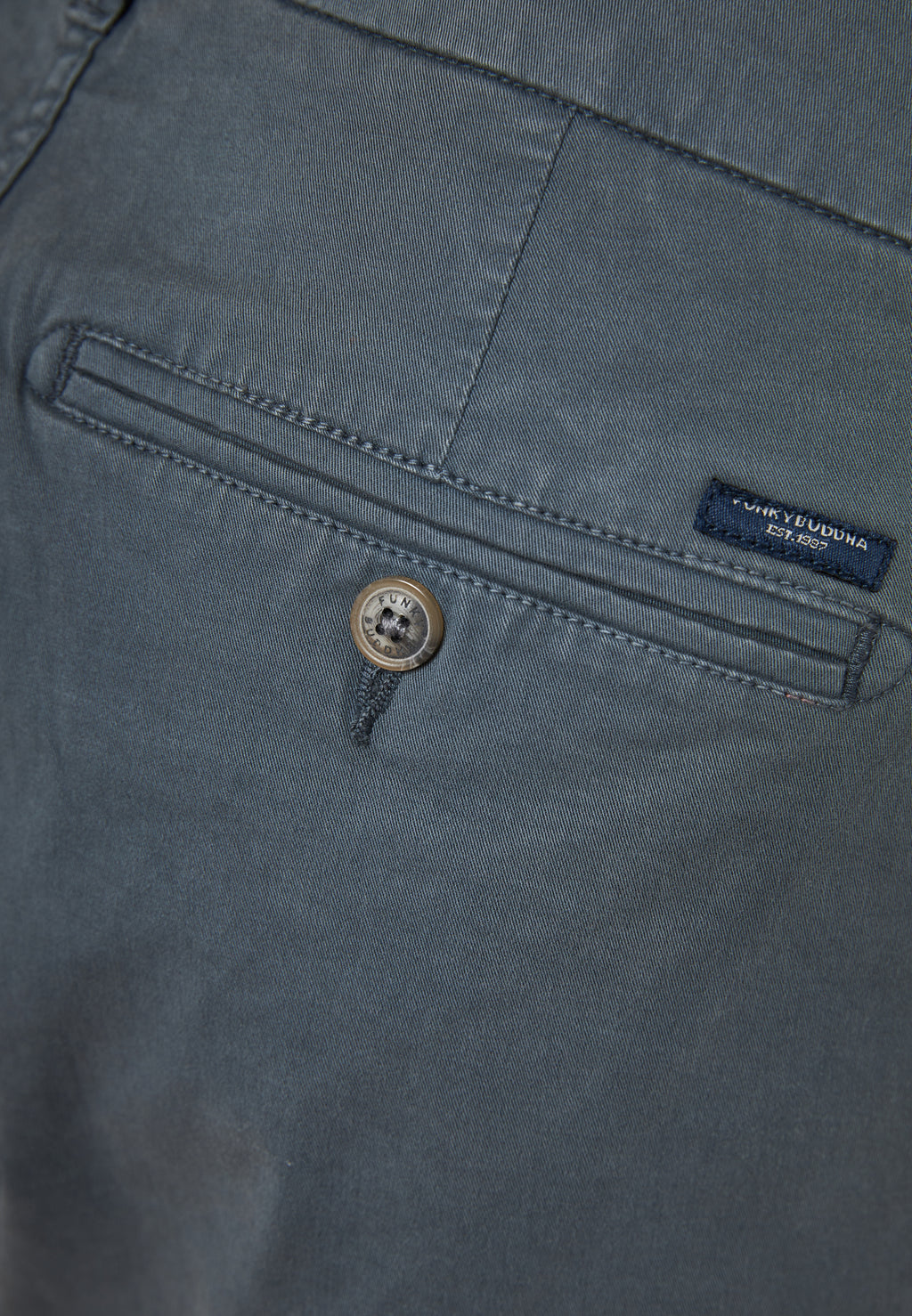 Men's chino shorts - The essentials