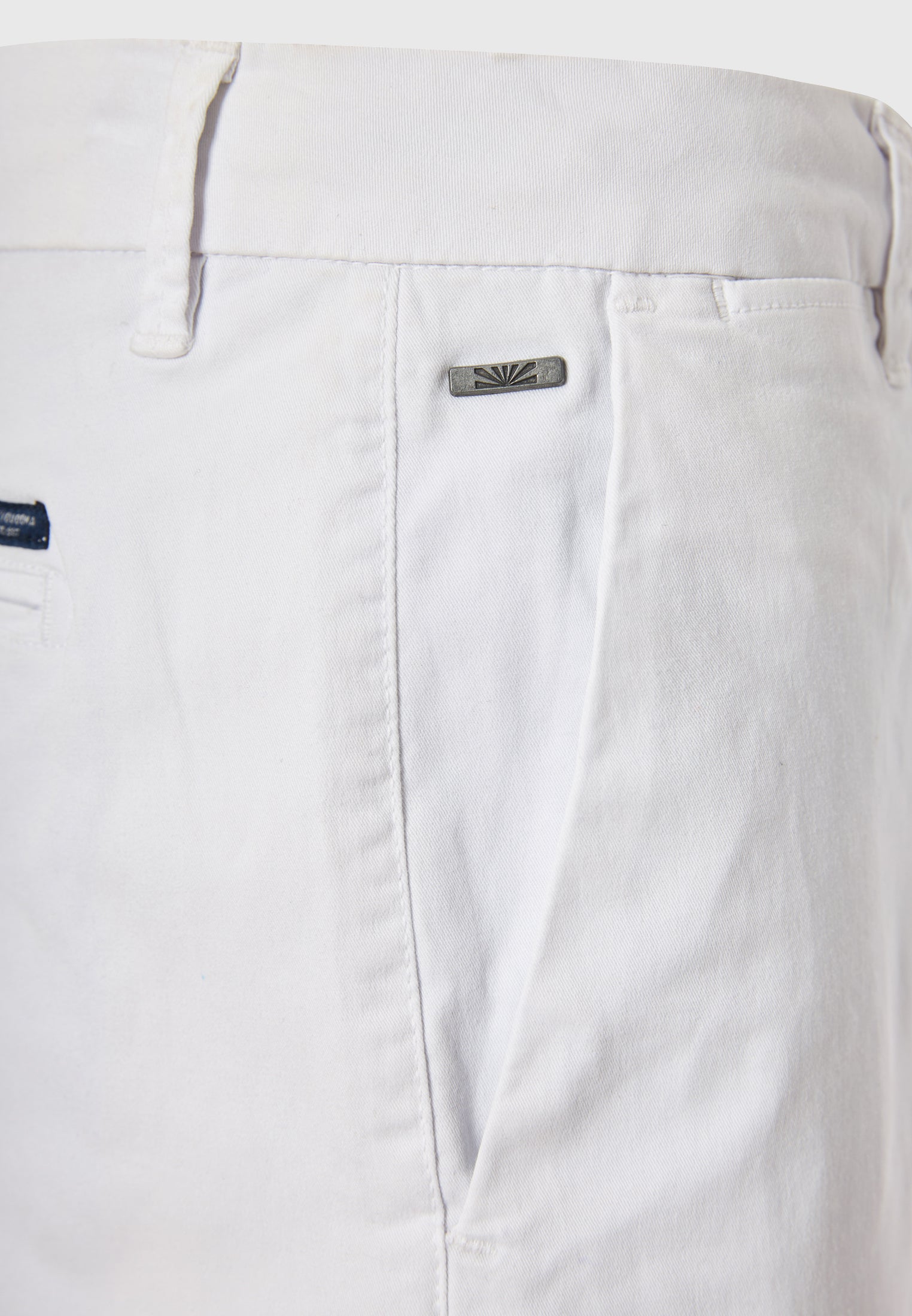 Men's chino shorts - The essentials