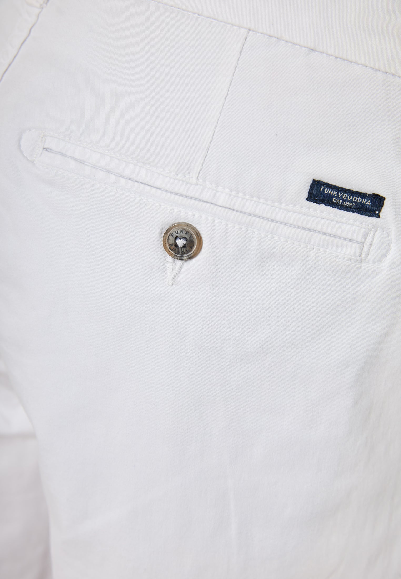 Men's chino shorts - The essentials