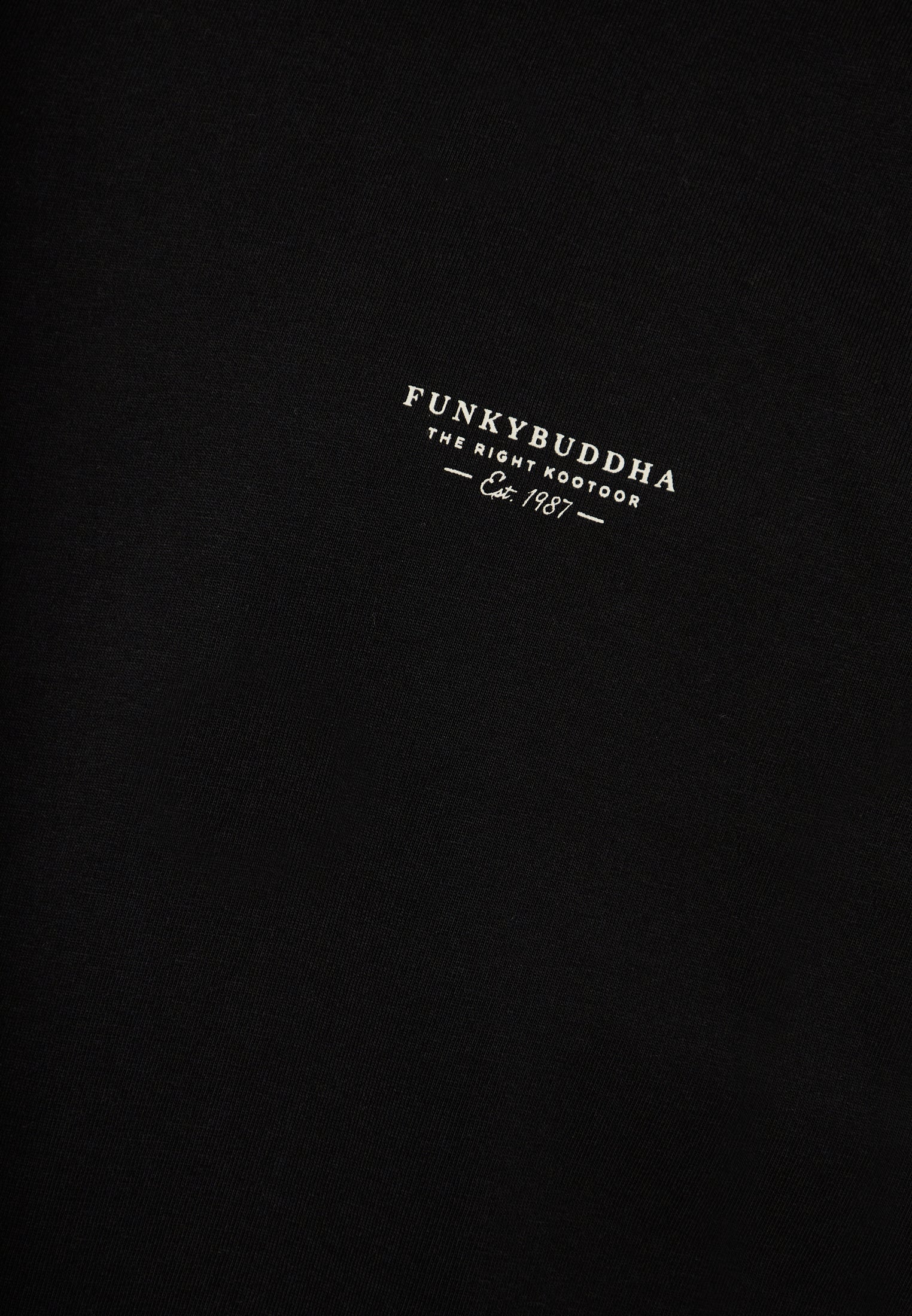 Crew-neck men's t-shirt - The essentials