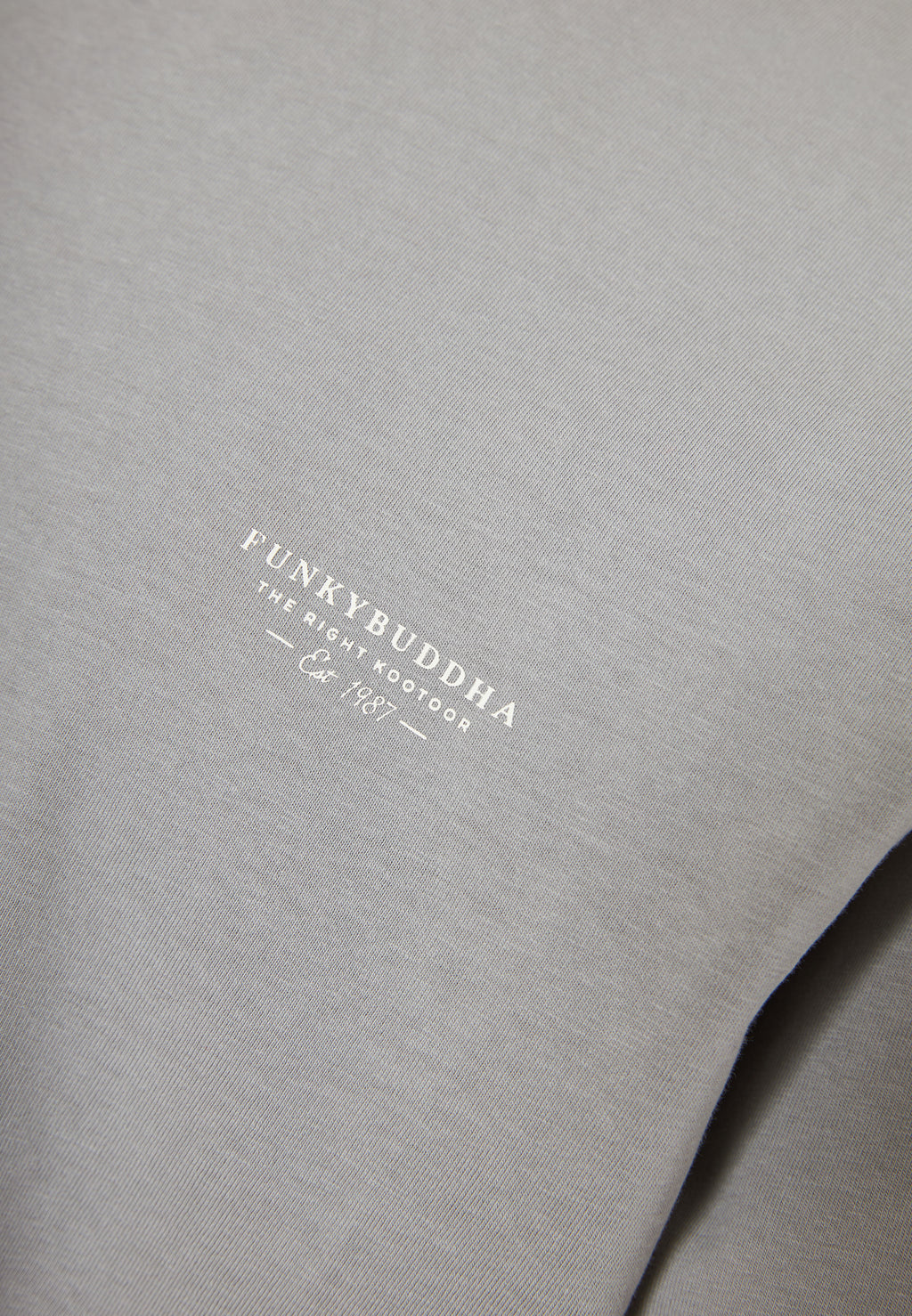 Crew-neck men's t-shirt - The essentials