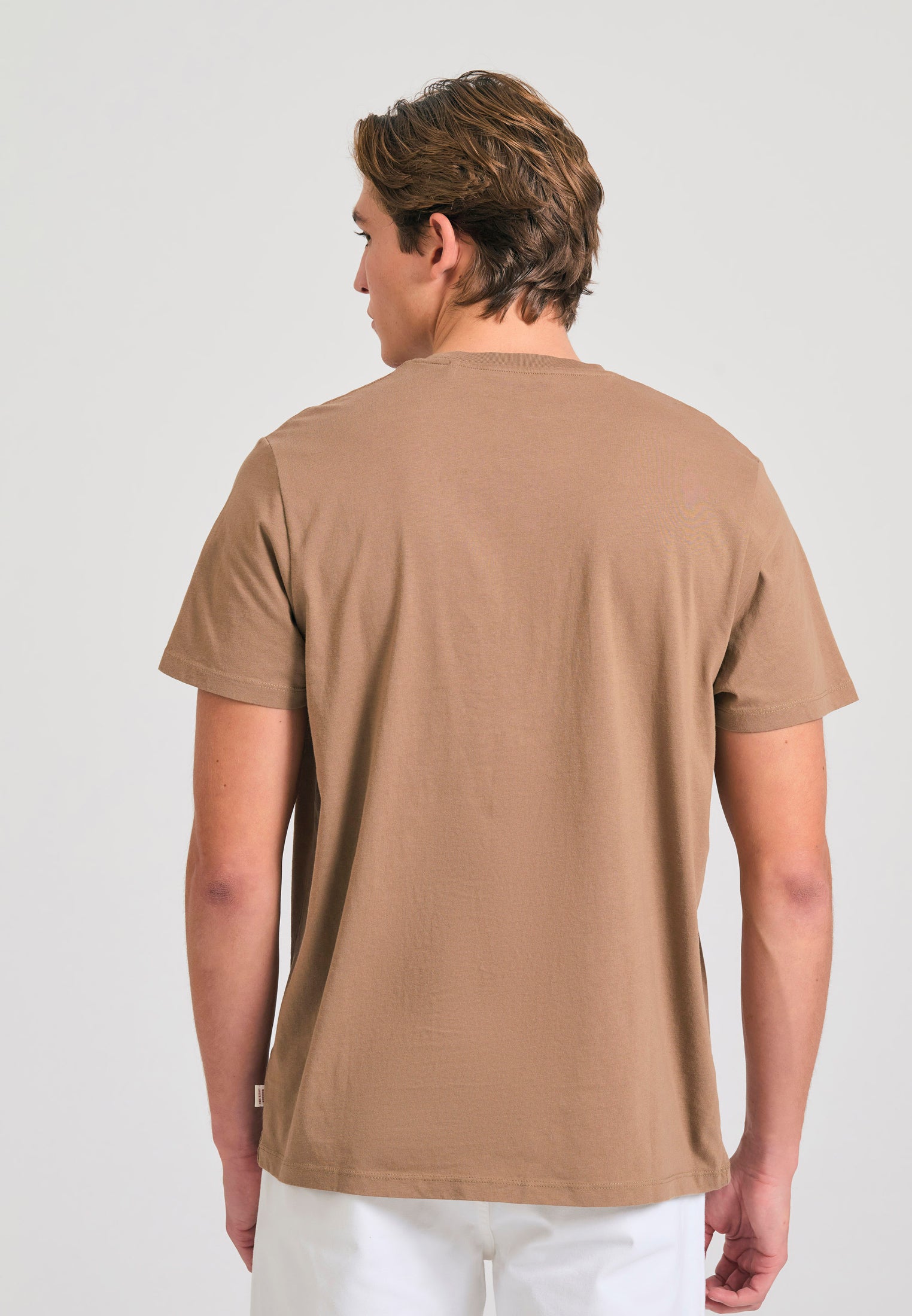 Crew-neck men's t-shirt - The essentials