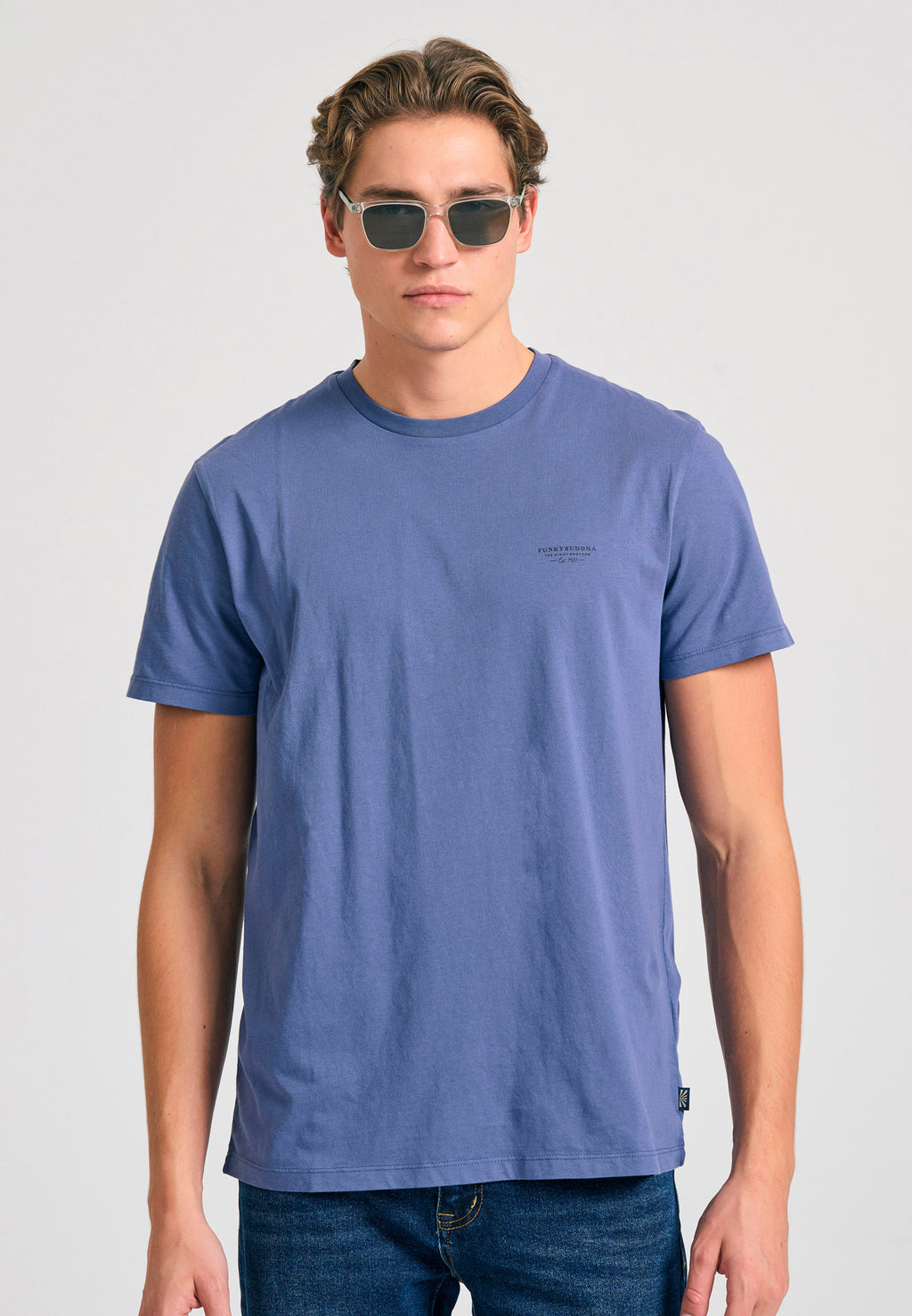 Crew-neck men's t-shirt - The essentials