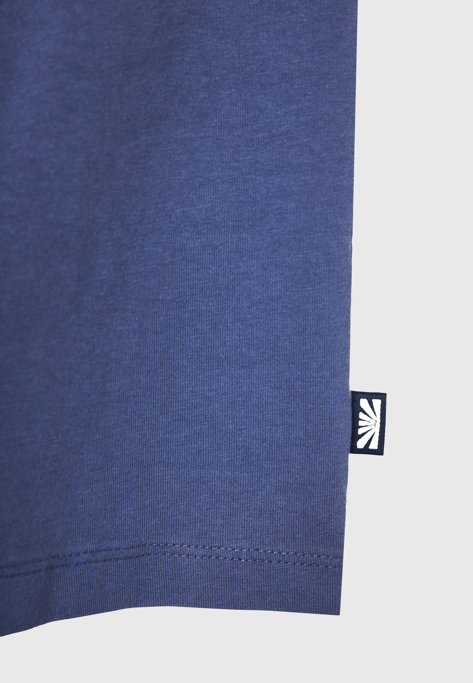 Crew-neck men's t-shirt - The essentials