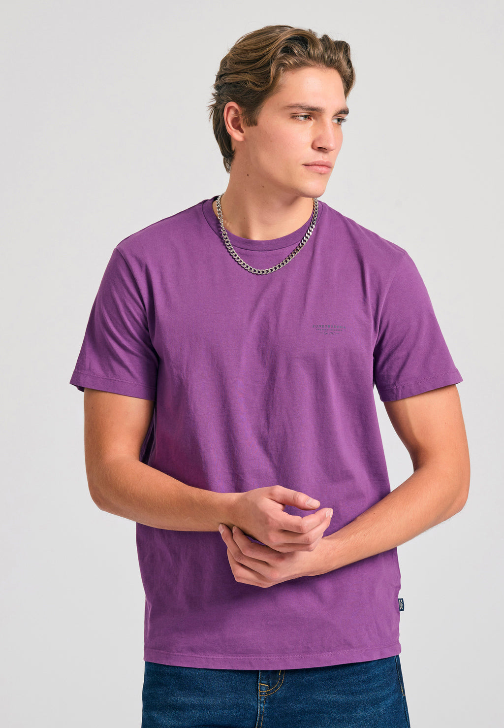 Crew-neck men's t-shirt - The essentials