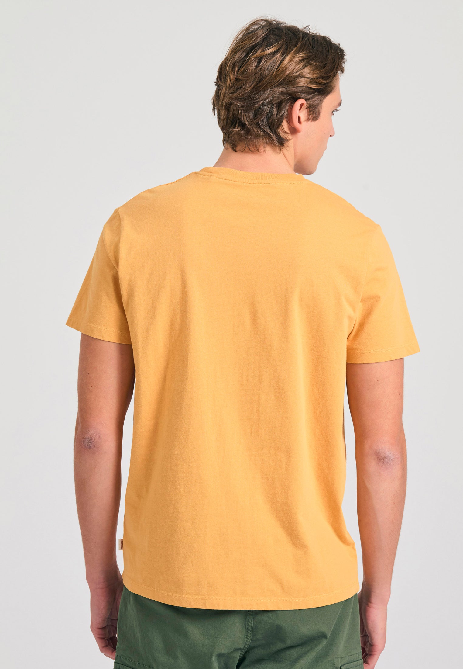 Crew-neck men's t-shirt - The essentials