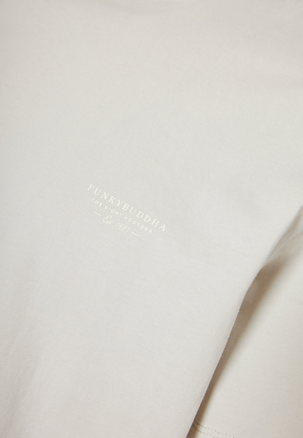 Crew-neck men's t-shirt - The essentials