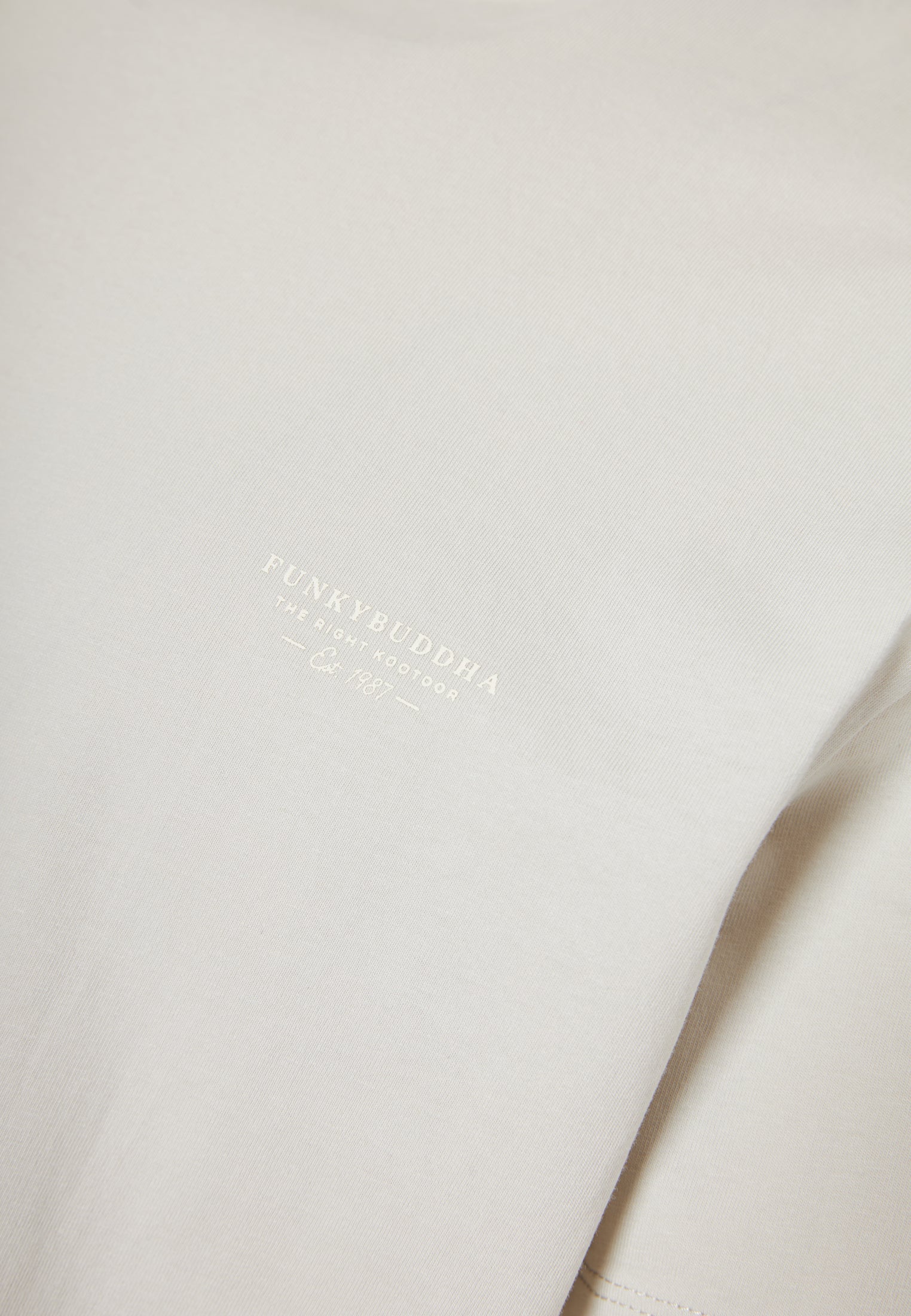 Crew-neck men's t-shirt - The essentials