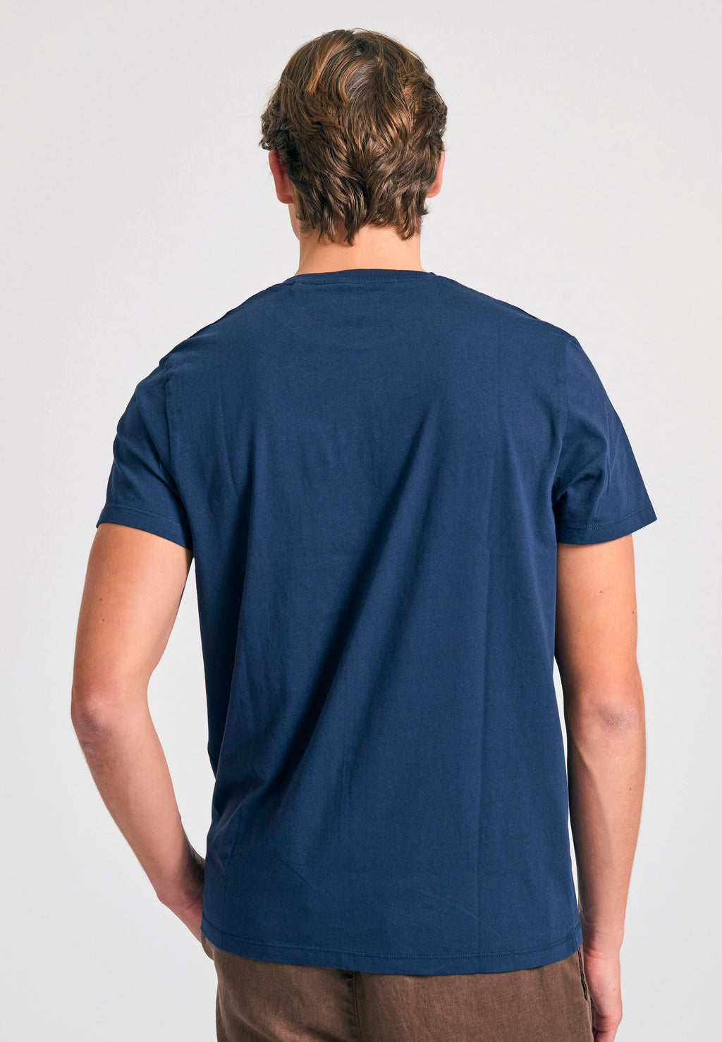 Crew-neck men's t-shirt - The essentials