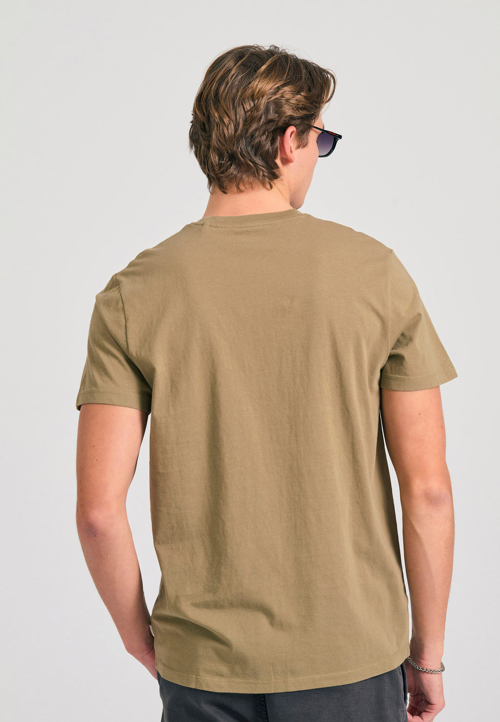 Crew-neck men's t-shirt - The essentials