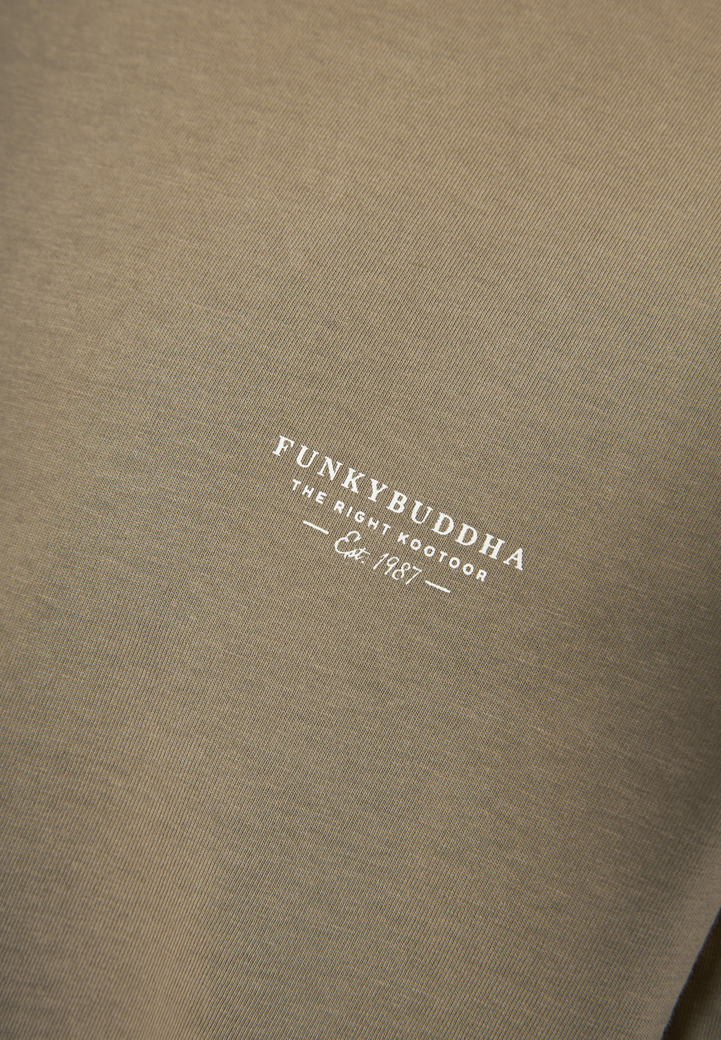 Crew-neck men's t-shirt - The essentials