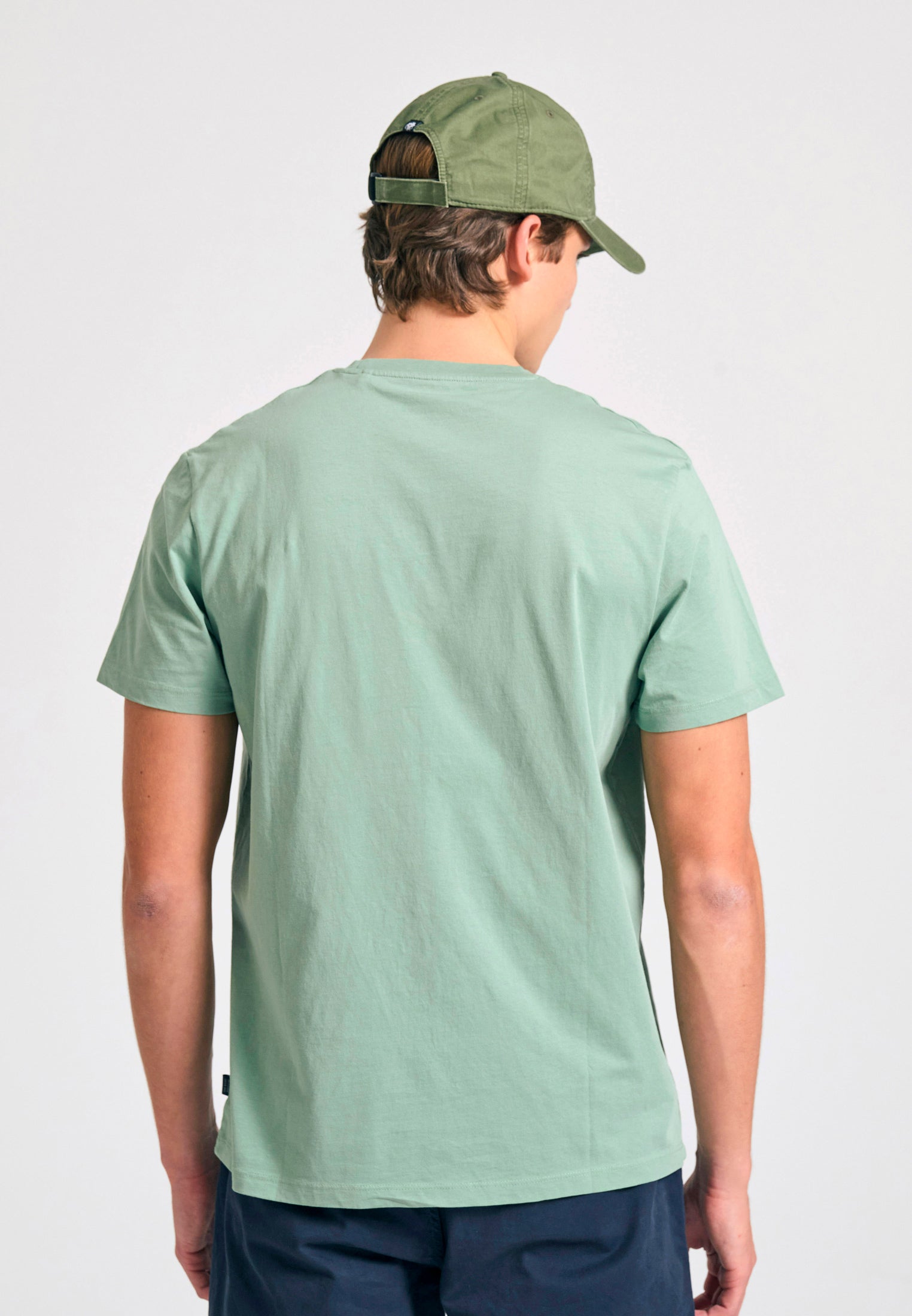 Crew-neck men's t-shirt - The essentials