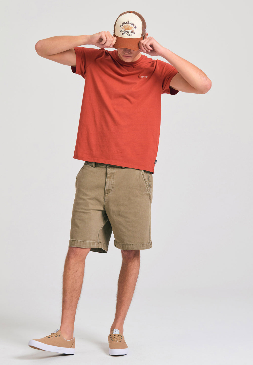 Crew-neck men's t-shirt - The essentials