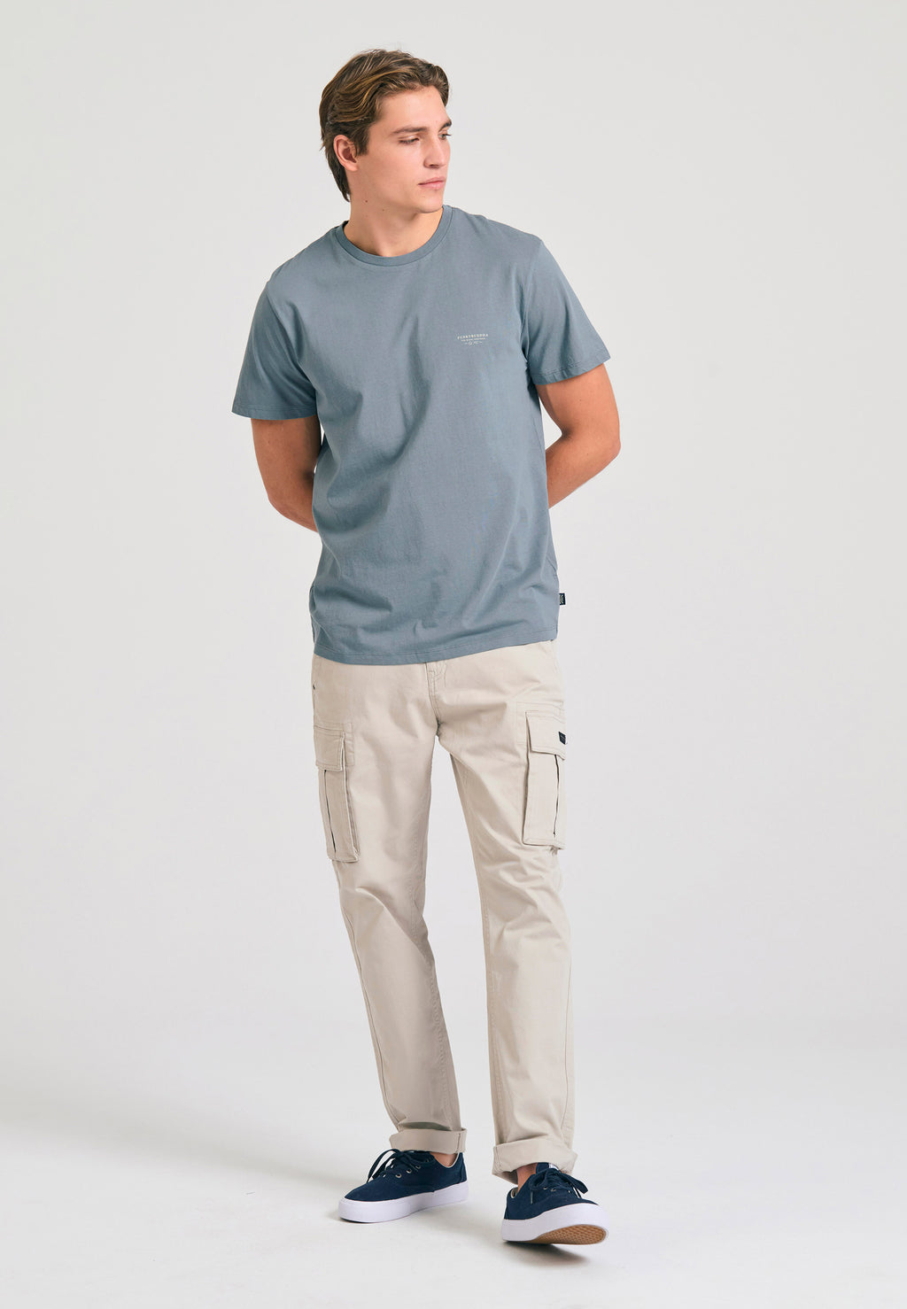 Crew-neck men's t-shirt - The essentials