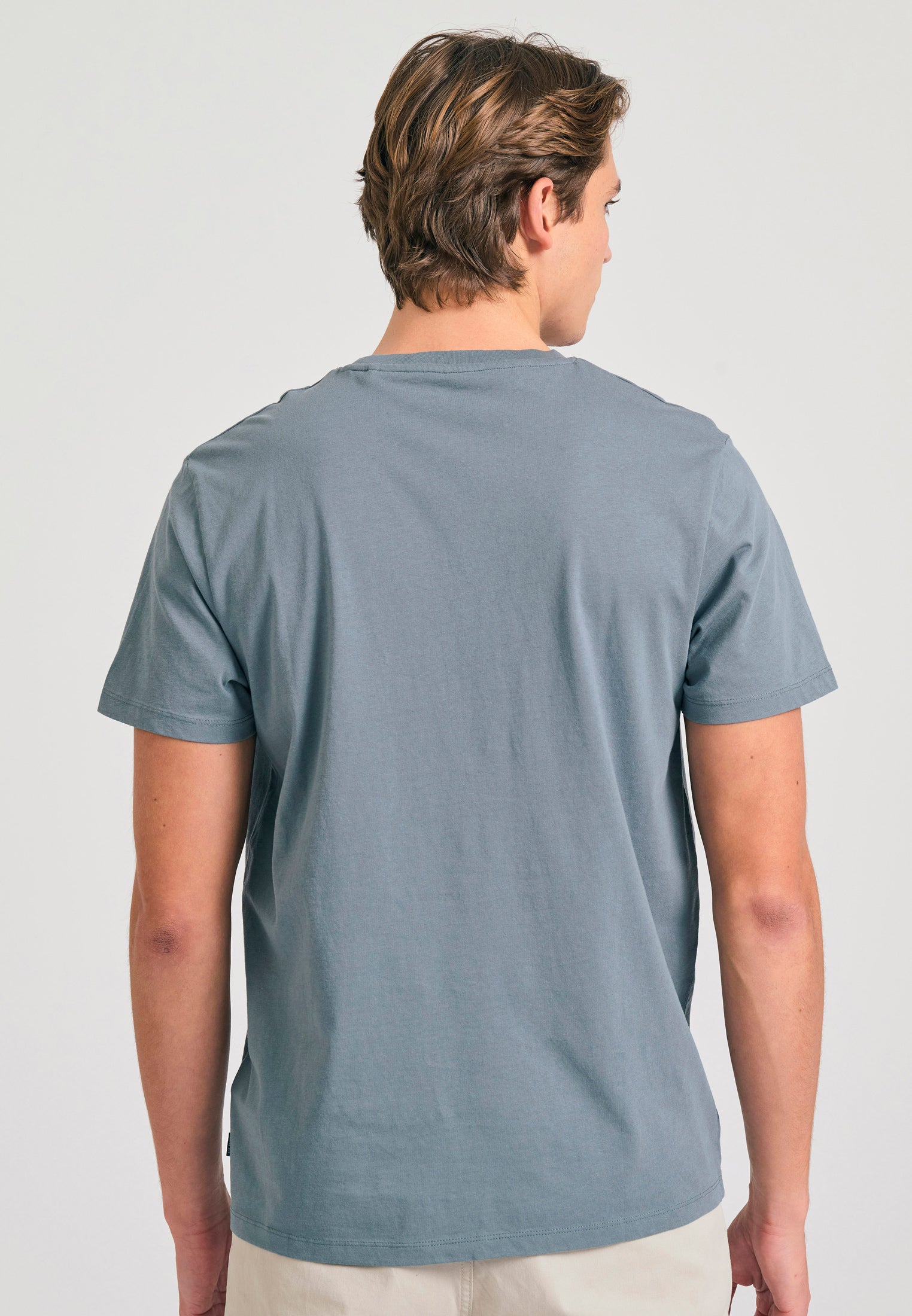 Crew-neck men's t-shirt - The essentials
