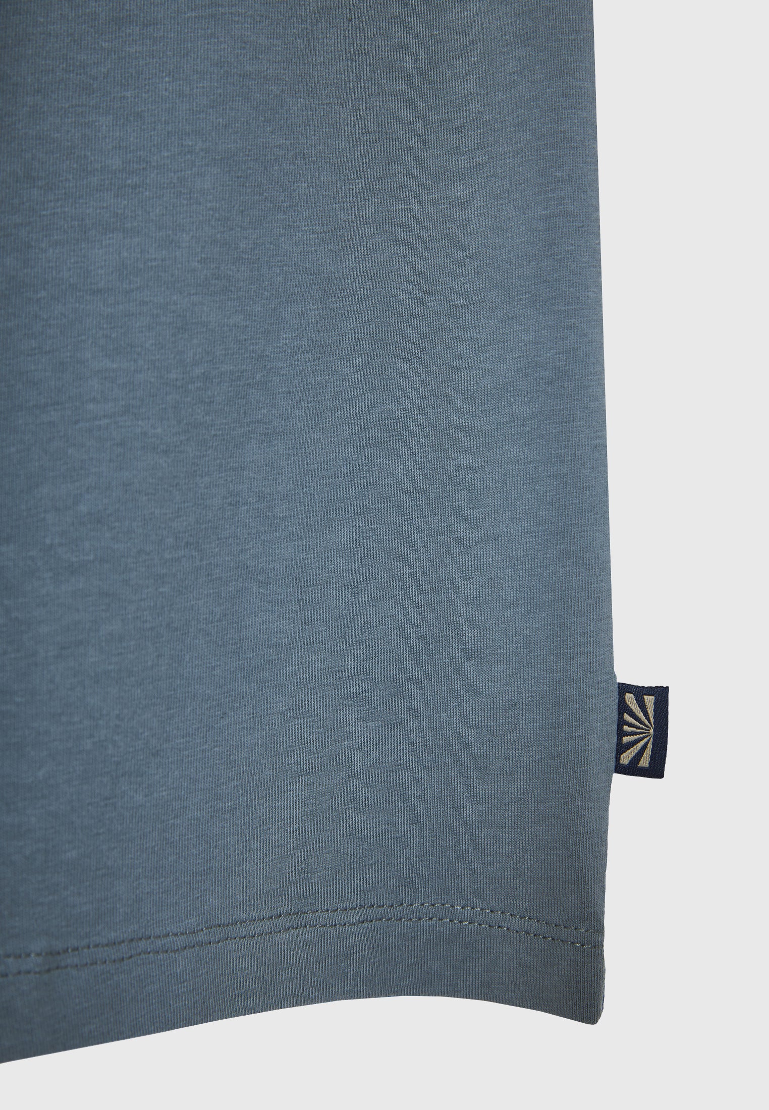 Crew-neck men's t-shirt - The essentials