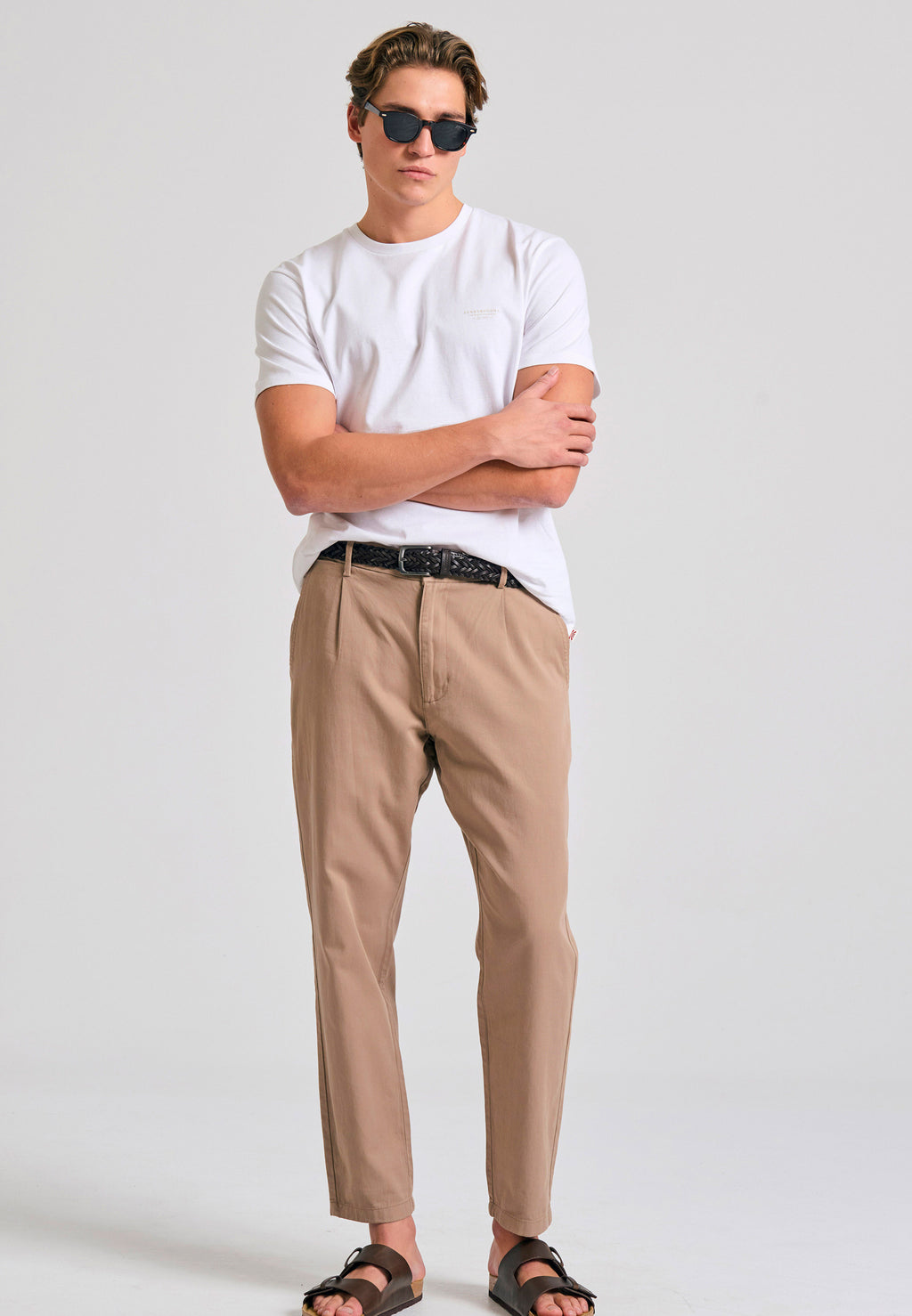 Crew-neck men's t-shirt - The essentials