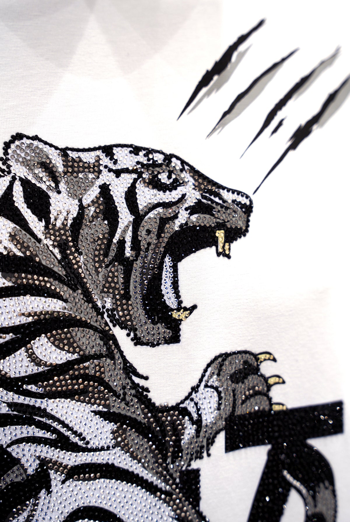 Camiseta George V "Tiger Scratch"